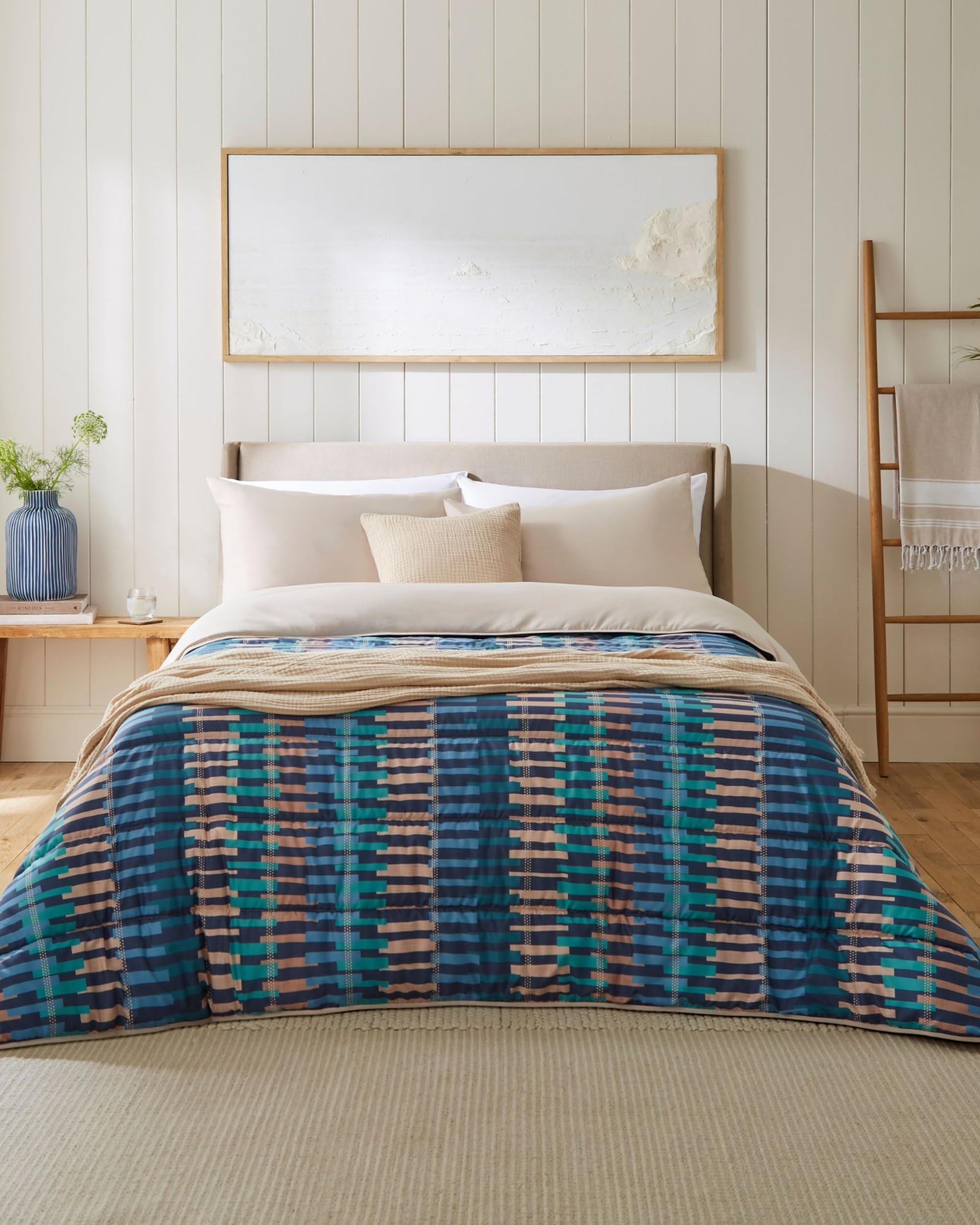 Night Lark Coverless Duvet and Pillowcase Set, Spring Summer Collection – 10 Tog Coverless Duvet King with Advanced Smartfil® Fibre, Machine Washable, Hypoallergenic – Twilight Stripes, King Bed Size