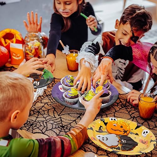 Miniatura 6 de Uiifan 120 platos redondos de papel de Halloween, fantasmas, calabaza, calavera, araña, diseño de telaraña, para suministros de decoración de fiesta