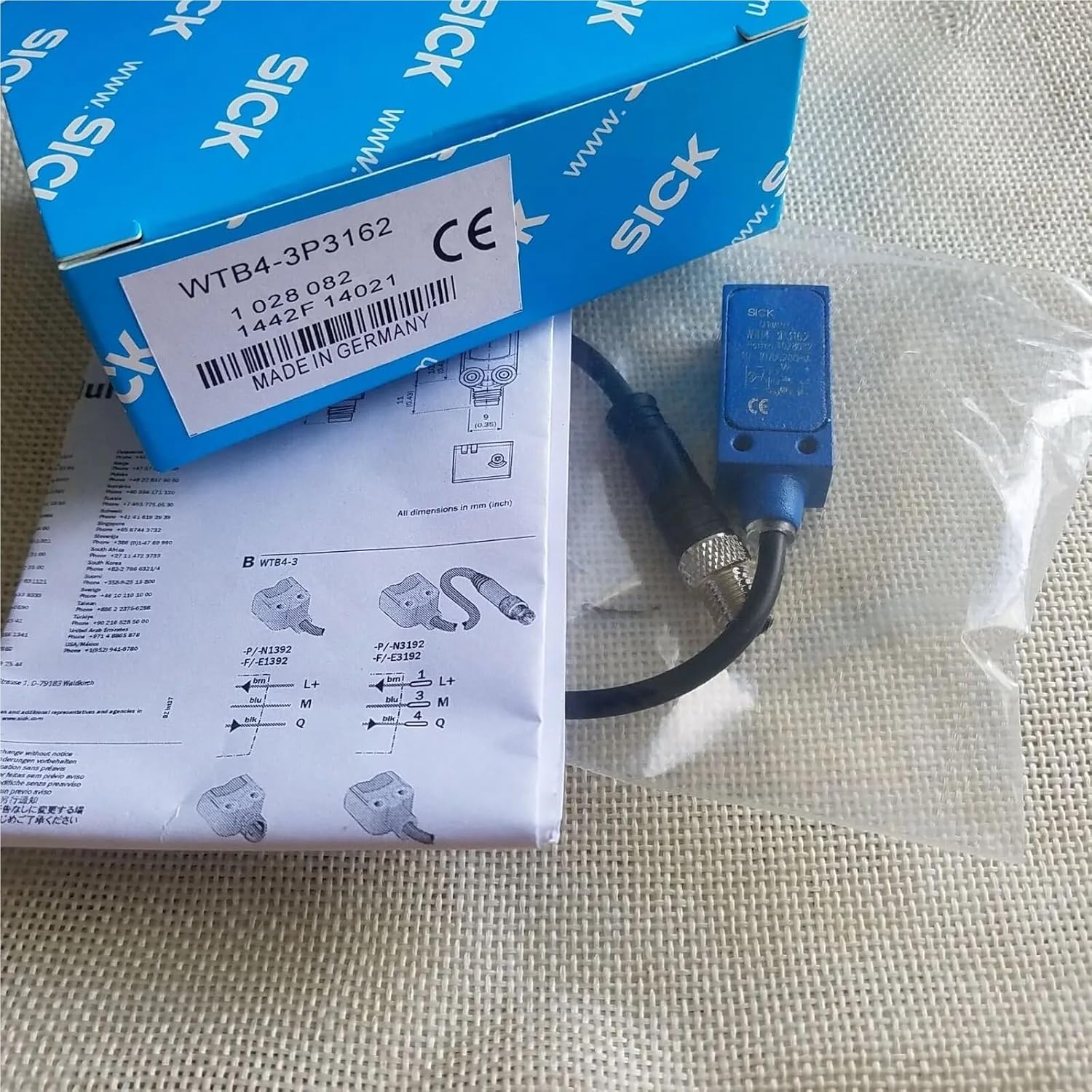 1PCS Switch WTB4-3P3162