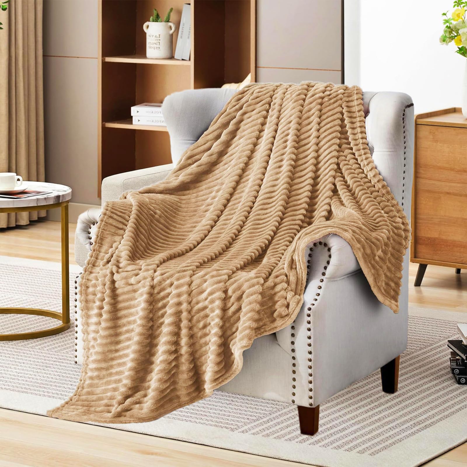 Manta de Franela de Lana de Coral, una Variedad de tamaños y Colores, Tacto Suave y cálido, Alivio del estrés, Que Tiene una flexibilidad Extremadamente Alta. (Caqui, 150cm × 200cm)