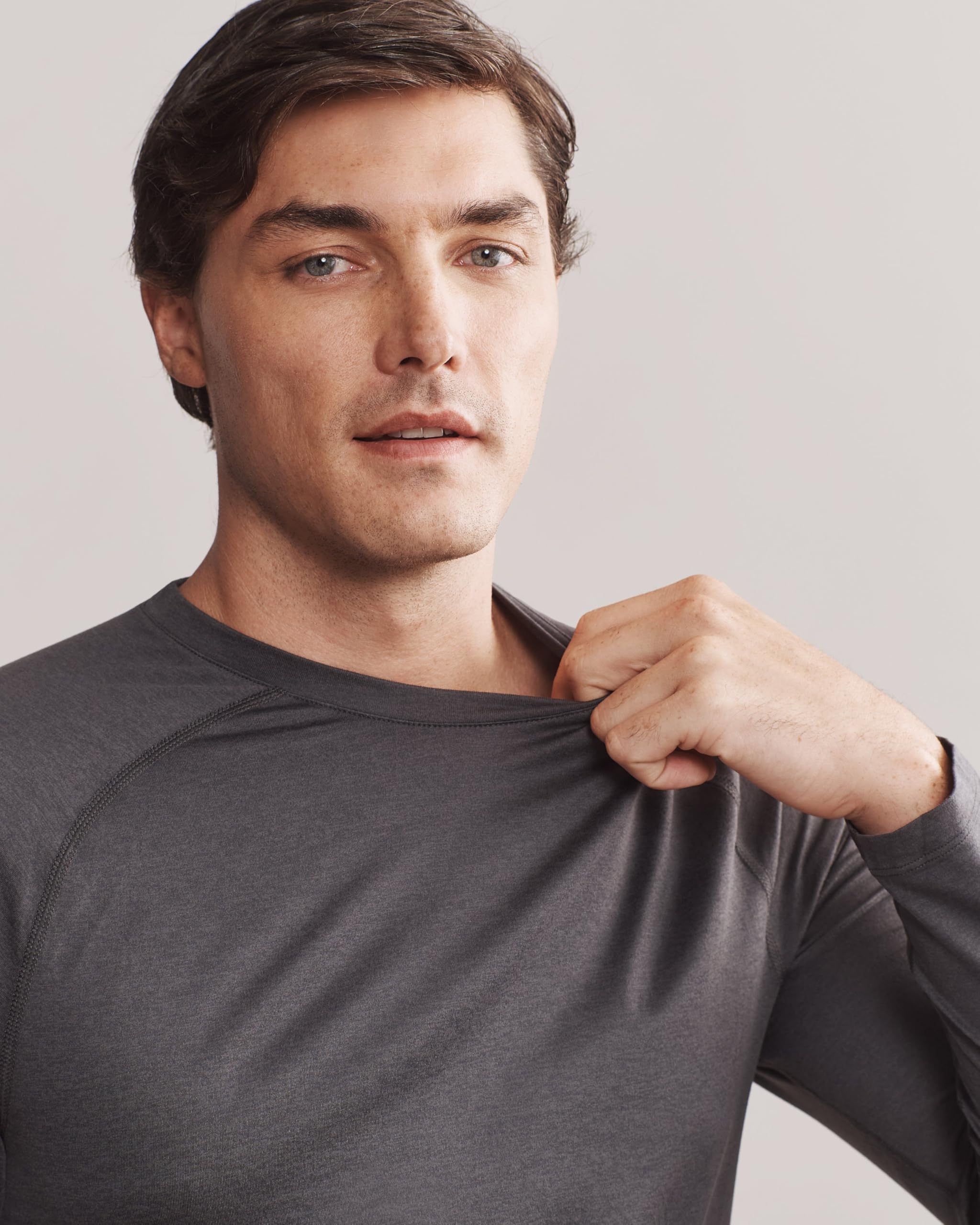 Rhone Atmosphere - Camiseta de manga larga para hombre, ultrasuave, ligera, absorbe la humedad, antiolor