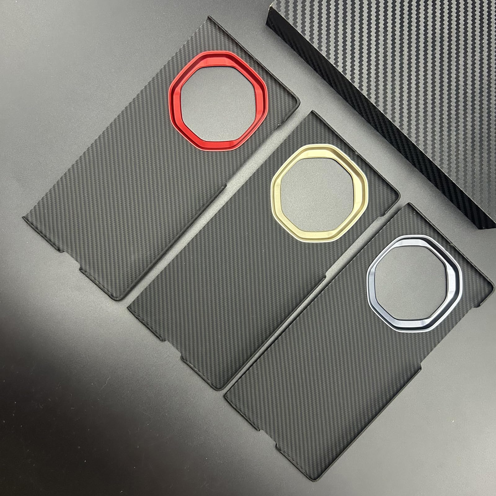 Etui do Huawei Mate XT, ultra cienkie etui ochronne z włókna węglowego, minimalistyczne, odporne na uderzenia i zarysowania, kolor srebrny, Mate XT