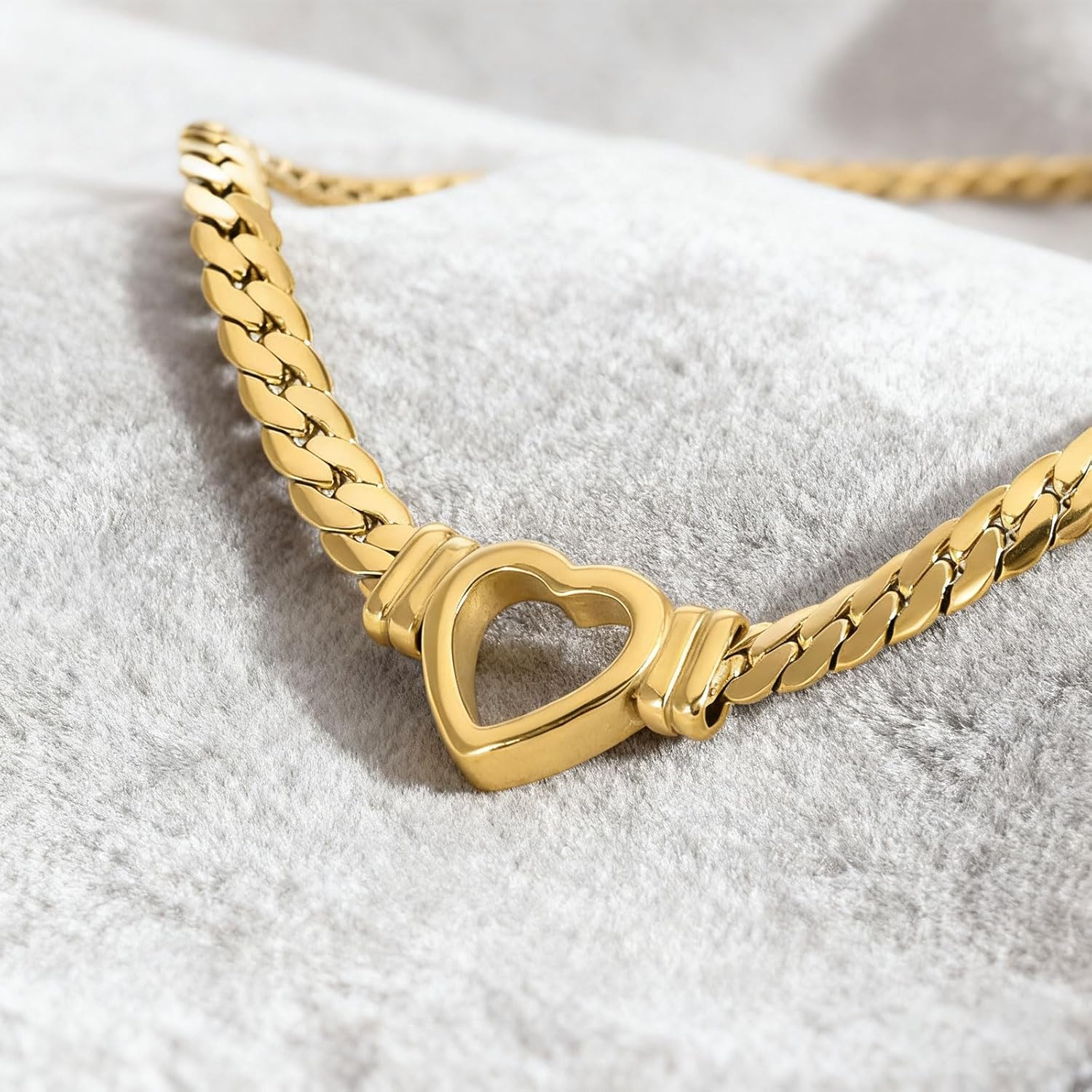 Dainty Gold Heart Necklaces for Women Silver Heart Choker Necklace Stainless Steel Thick Cuban Link Paperclip Chain Necklace with Hollow Hearts Love Pendant Chunky Statement Necklaces Delicate Trendy Jewelry for Valentine's Day Holiday Christmas Gift - Image 5