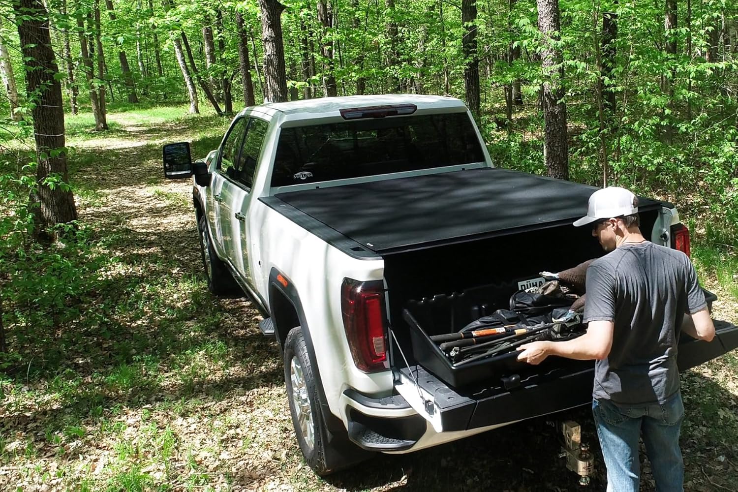DuHa 80099 CargoStop Truck Bed Divider fits Full-Size Pickup Trucks 55″–56″ Wide | Prevents Load Shift and Secures Cargo | Made in USA | Includes 1 Divider