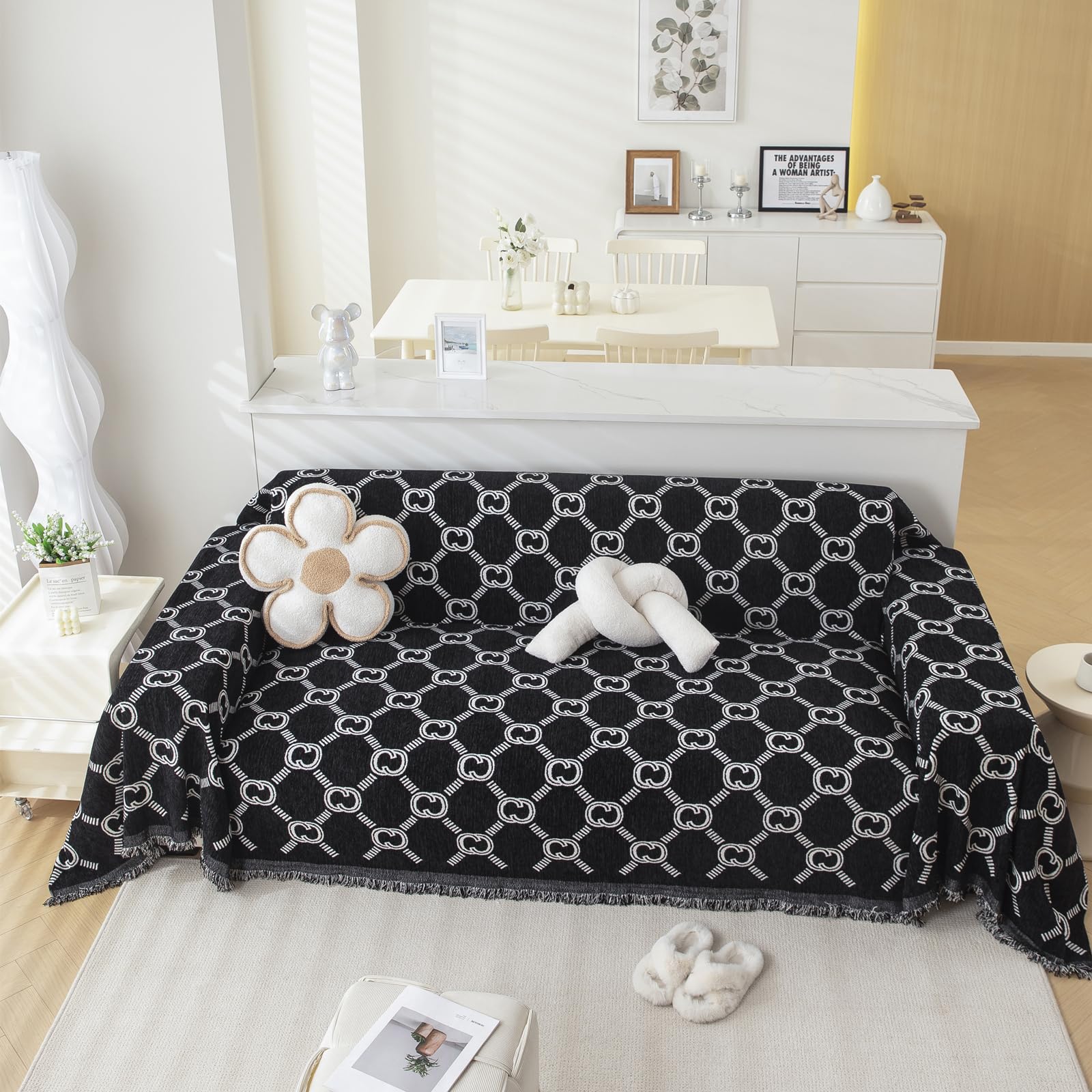 Housses de canapé à couverture complète pour sublimer votre grand salon noir