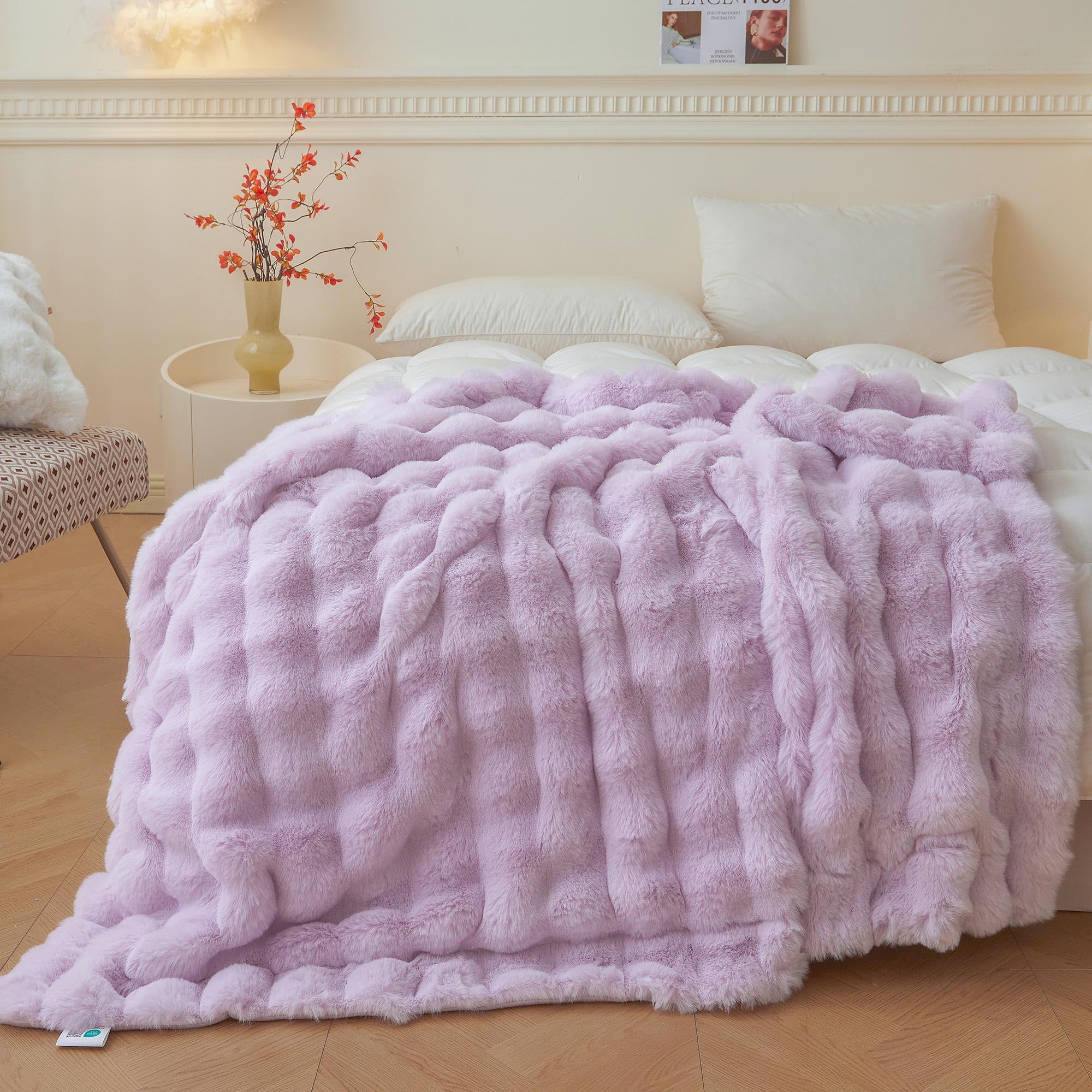 LIFEREVO Fluffy Faux Rabbit Fur Bubble Throw, Plush Shaggy Blanket for Couch Sofa Chair, Soft Cute Furry Light Purple Blanket Adult Kids Girls, Fuzzy