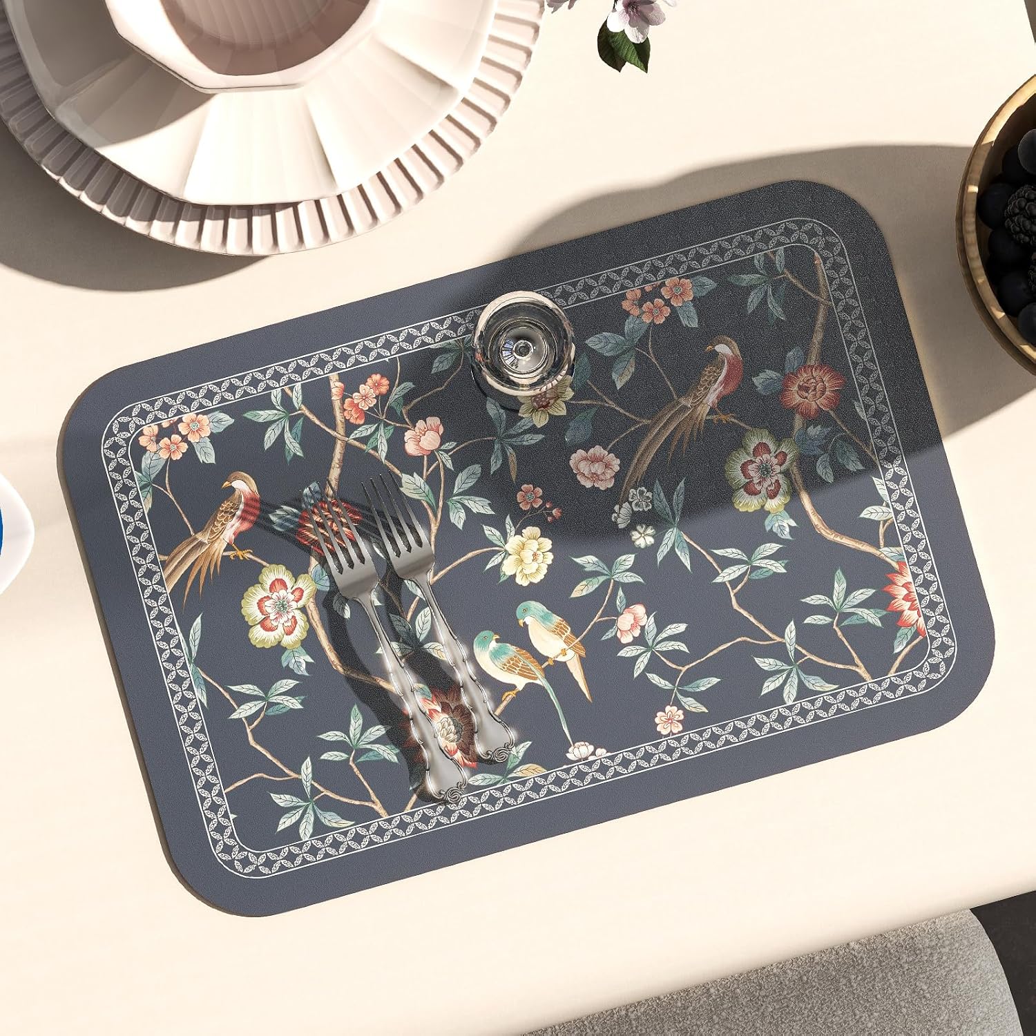 patdrea Blue Chinoiserie Rectangular PVC Placemats, Pack of 6, Waterproof Insulation, Soft and Durable, Suitable for Dining Table, Kitchen and Coffee Table Decoration,12"*17"