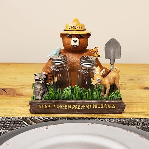 Miniatura 77 de River's Edge Juego de salero y pimentero, de resina de polímero, pintado a mano. Cocodrilo (Alligator),Bass,Oso y abejas,Azul Cangrejo,Bobber,Bull