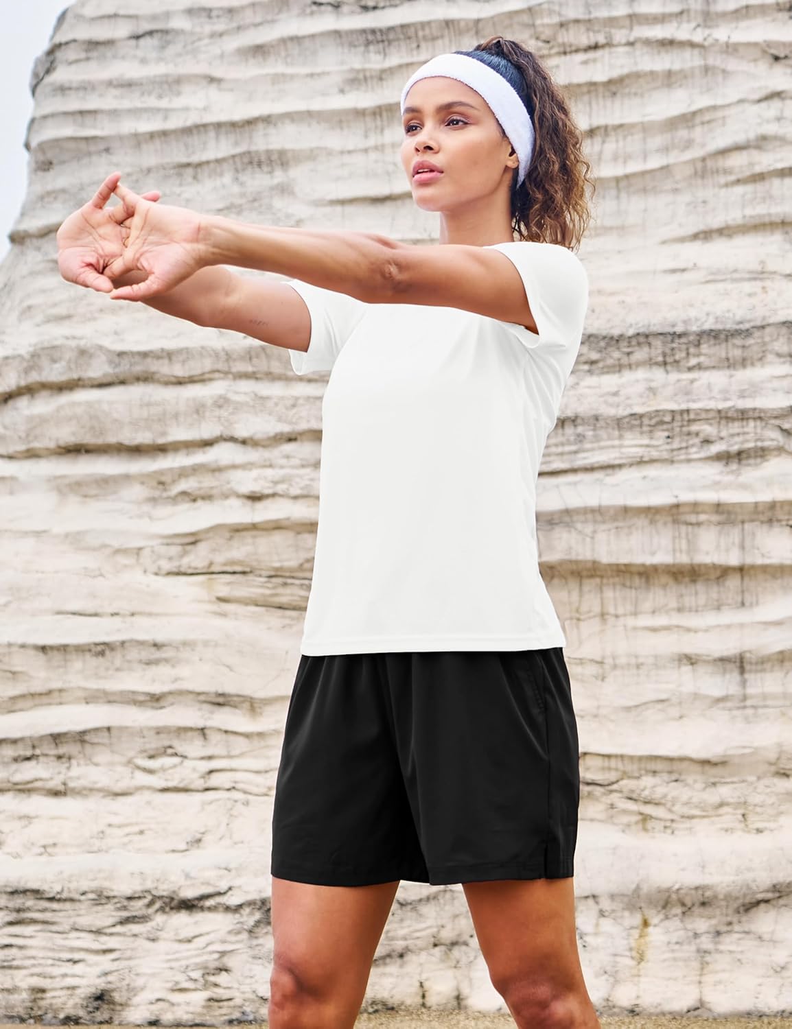 MAGCOMSEN Women's Short Sleeve T-Shirts UPF 50+ Sun Protection Quick Dry Athletic Running Workout Rash Guard Tops - Image 3