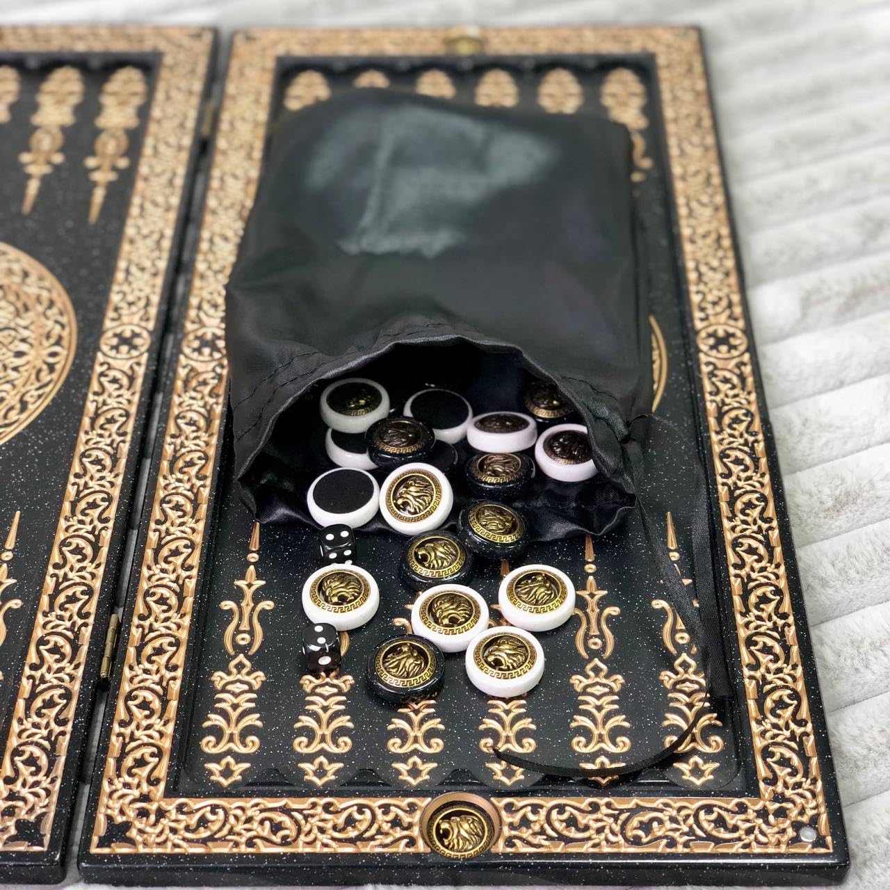 Luksusowy backgammon z kamienia akrylowego – ręcznie robiona gra strategiczna 47 × 23 cm torba i wartość edukacyjna Rozmiar: 47 cm (18,5 cala)