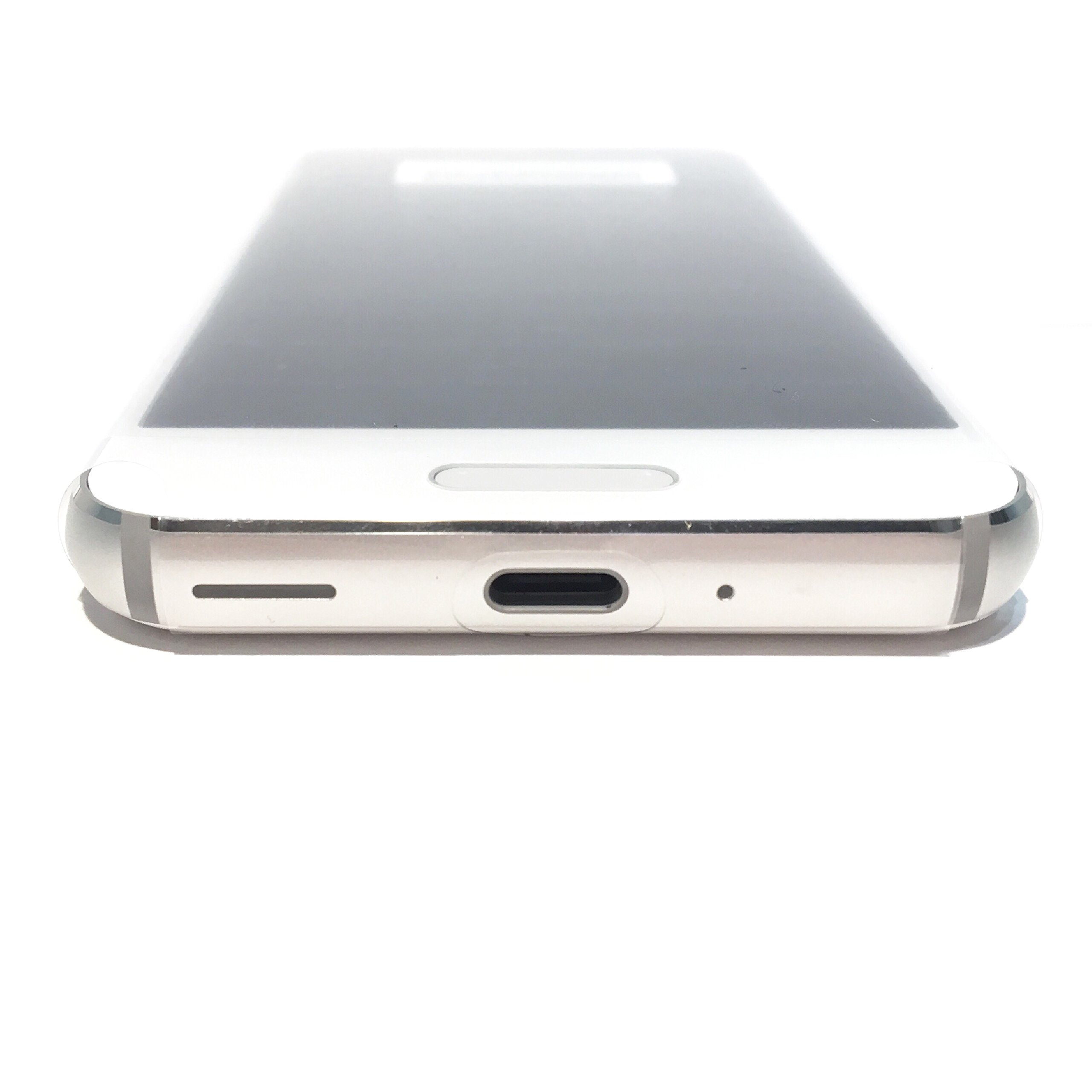 Amazon | シャープ AQUOS R compact SH-M06 ホワイト 「SH-M06-W