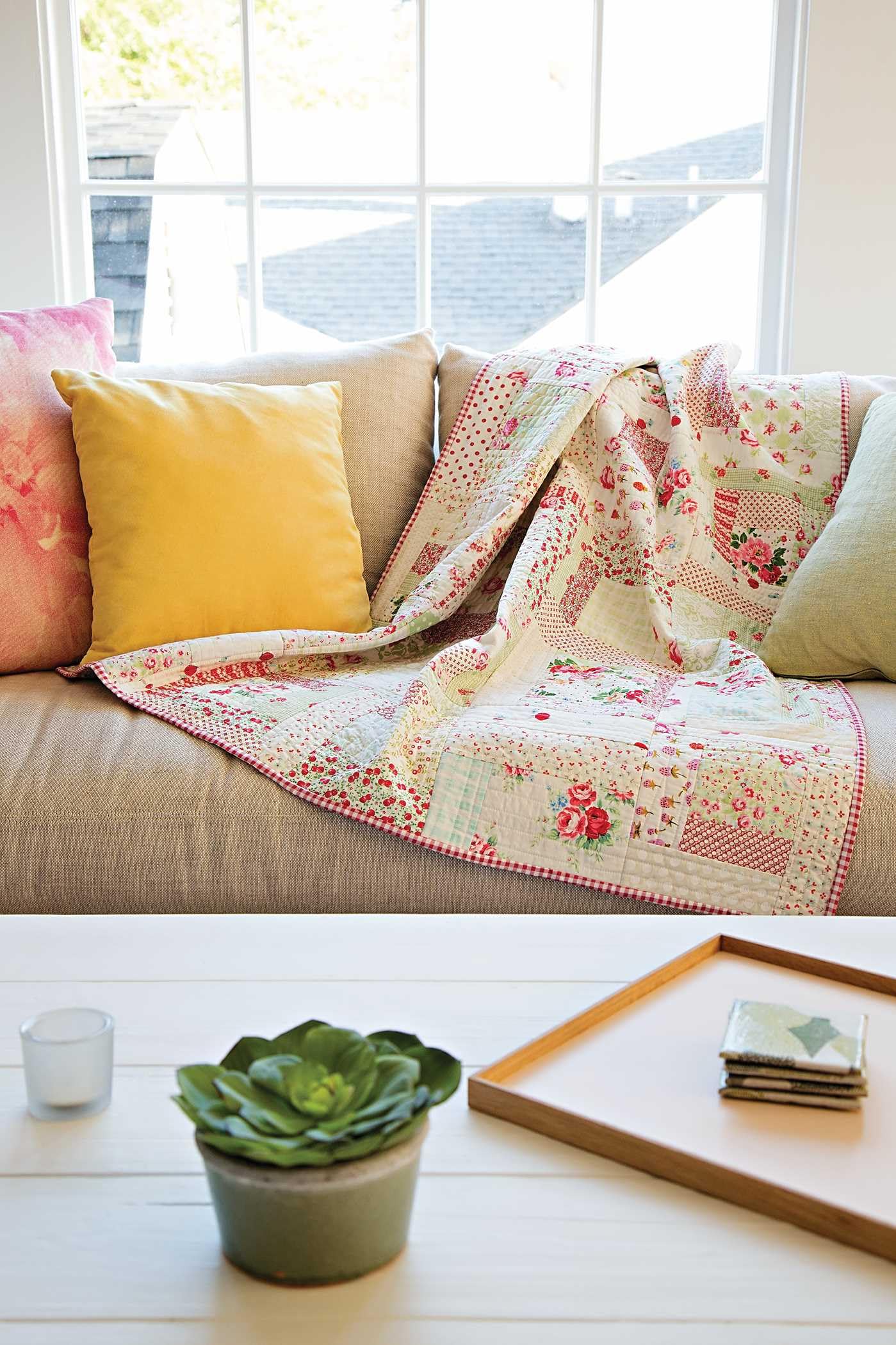 Quilt As-You-Go Made Vintage: 51 Blocks, 9 Projects, 3 Joining Methods