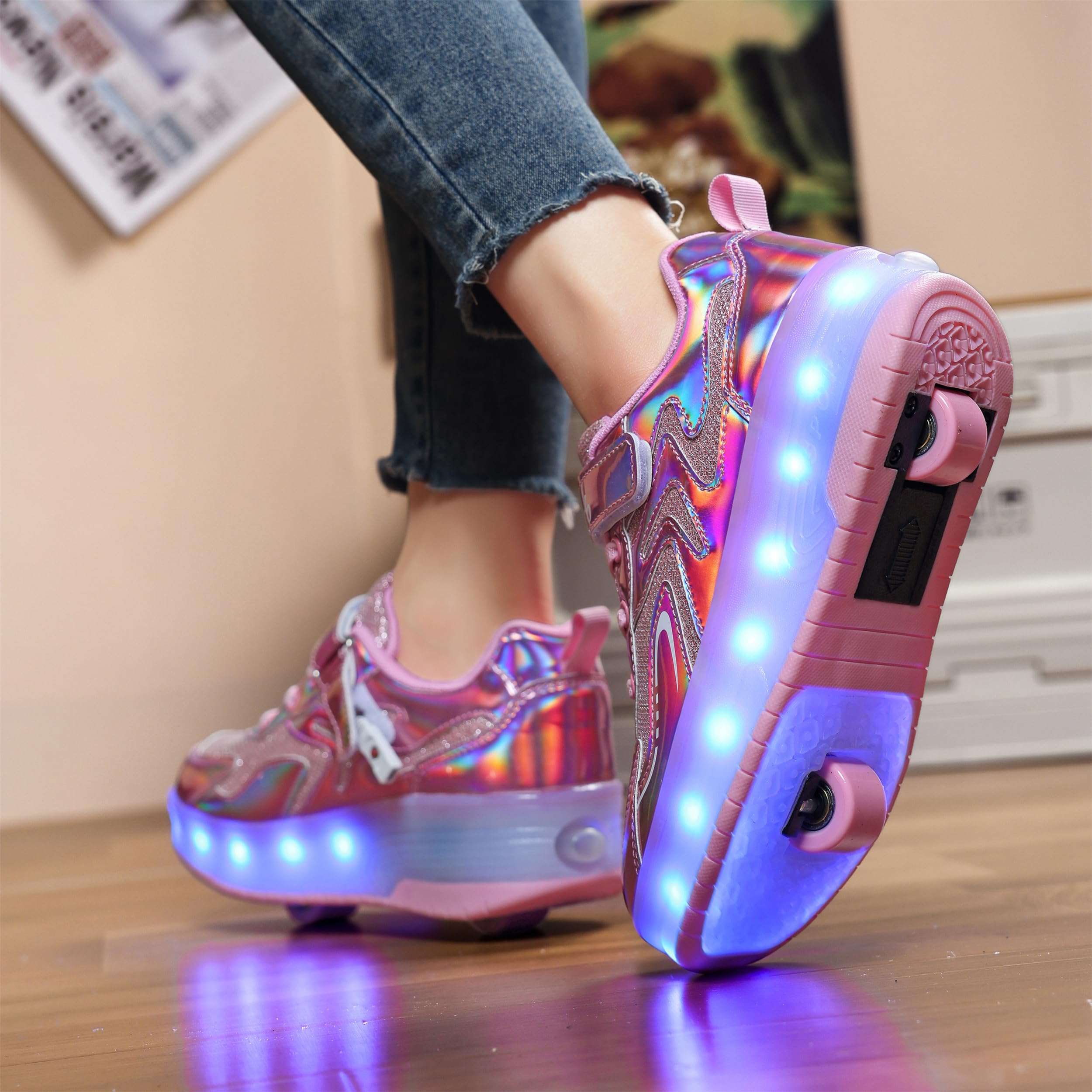 Garçon et Fille LED Lumières Clignotante Patins à roulettes,Unique Double Rétractables Roues Rechargeables,Skateboarding Shoes Outdoor Sports Gymnastique Sneakers