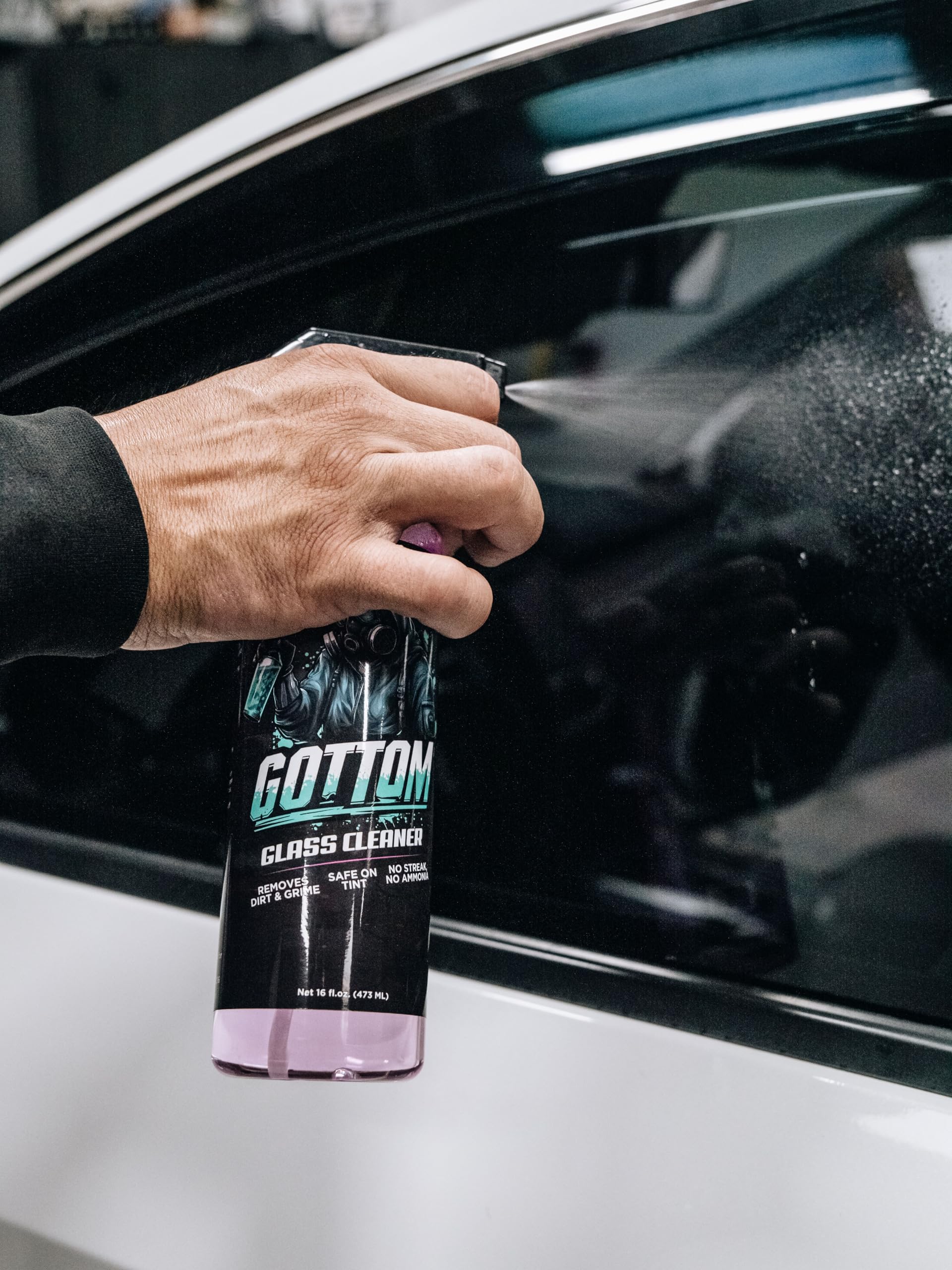 Gottom Glass Cleaner Spray – 16oz, Ammonia Free, Streak-Free Window & Glass Cleaner, Safe on Tint – Perfect for Mirrors, Windows, & Glass Surfaces – Effective Dirt & Grime Remover