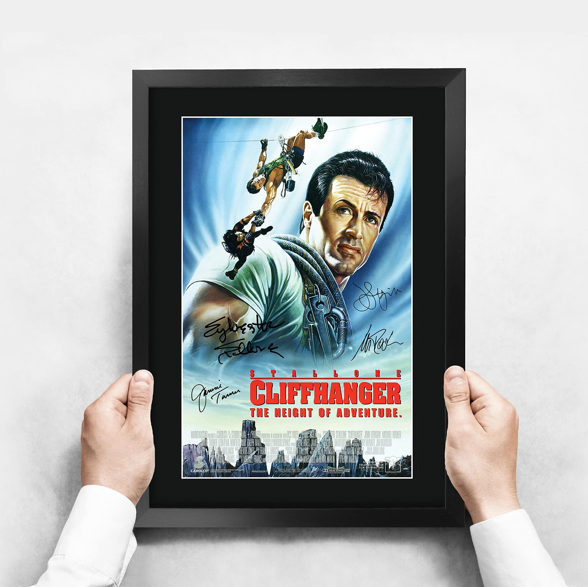 HWC Trading FR A3 Cliffhanger Sylvester Stallone Gifts Gedrucktes Poster, signiertes Autogramm, Bild für Film-Fans, A3 gerahmt