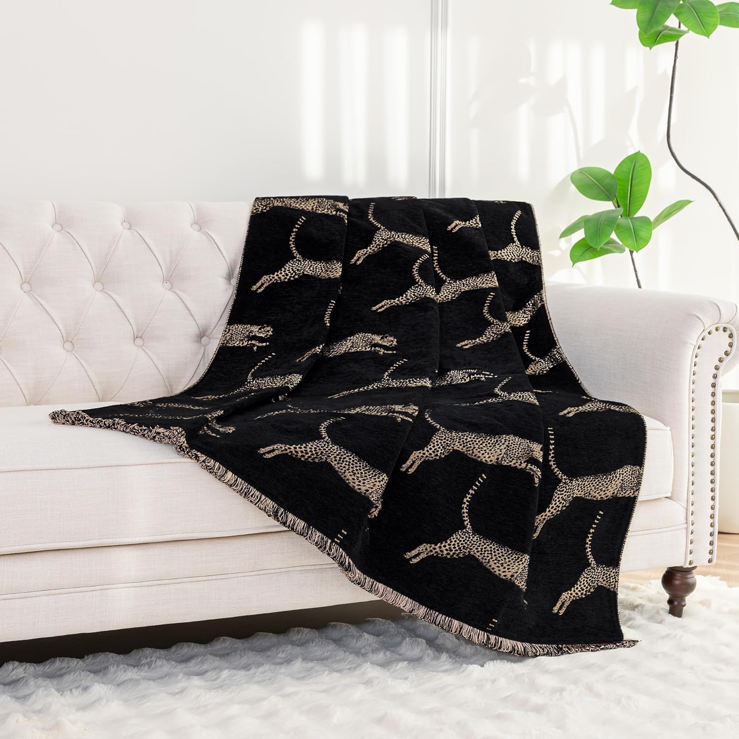 Luxury Leopard Throw Blanket for Couch, Wild Animal Pattern Chenille Jacquard Weighted Blanket with Fringe, Vintage Home Decor Soft Fall Throw Blanket for Bed Sofa(52”x72”, Black)