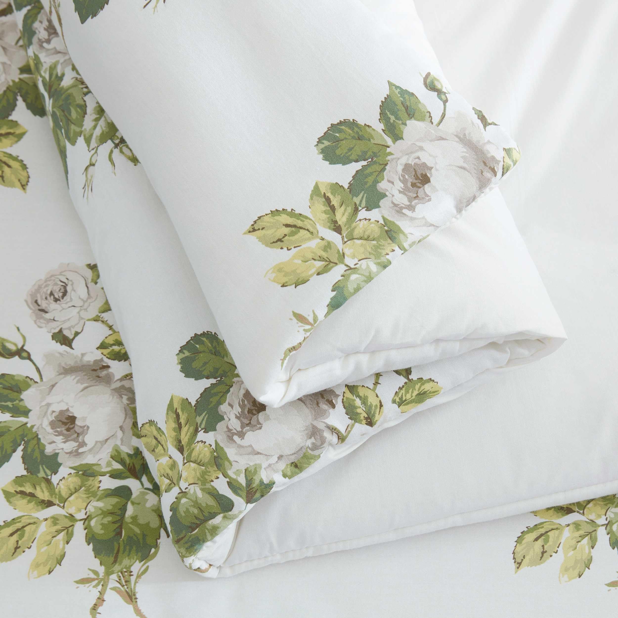 Amazon.com: Martha Stewart - Queen Duvet Cover Set, Smooth Sateen