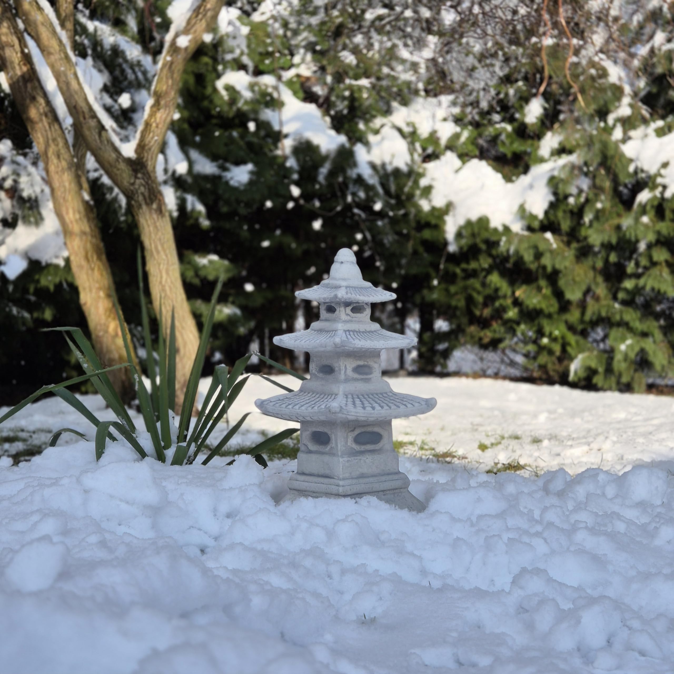 FABRIQ Tachi-Doro - Pagode japonaise en pierre - Lanterne résistante aux intempéries - Jardin zen - L: 32 cm x H: 46 cm - Poids: 14 kg pour l'extérieur