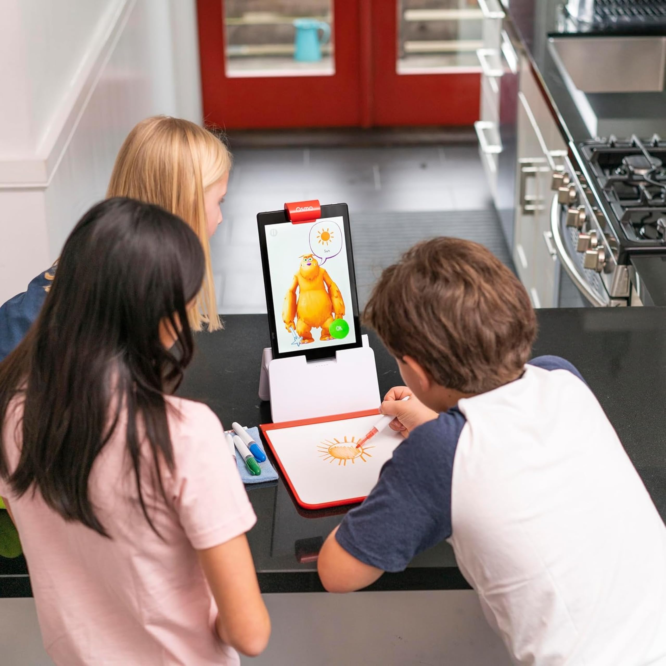Osmo Starter Kit 3 Giochi di apprendimento educativo-5-10 Anni Disegno Creativo e risoluzione dei Problemi/Fisica precoce, età 5-10+, STEM Fire Tablet Base Included, 901-00035