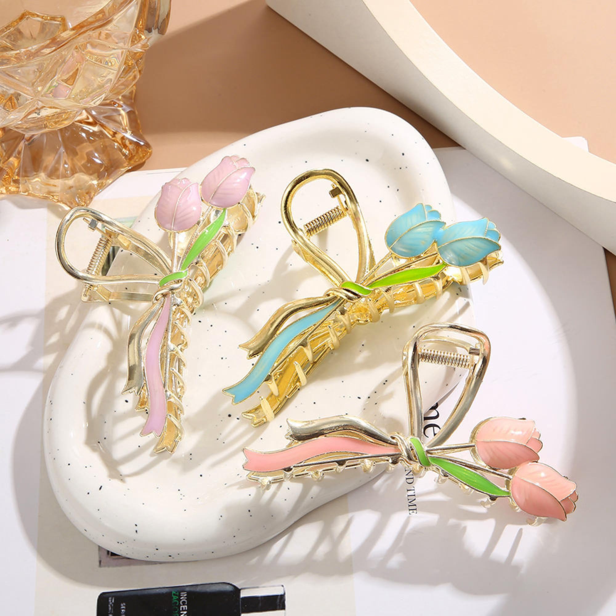 Lilac Tulip Gold Hair Claw TULIP LILAC - Gold Metal Claw – Sumari Blue main image 2