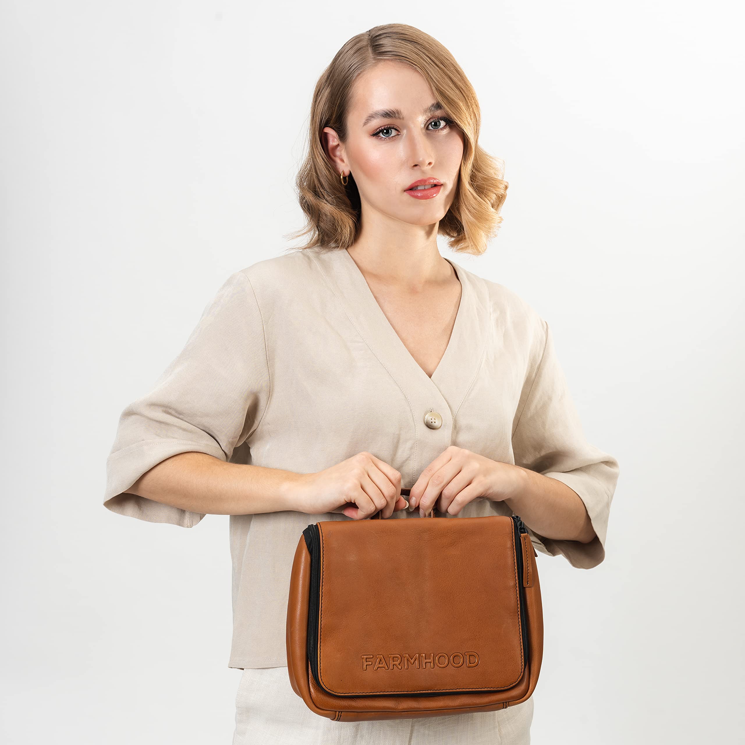 Memphis Damen/Herren Leder Kulturbeutel | große Kosmetiktasche mit Haken zum Aufhängen | viele Fächer mit Reißverschluss | Beauty-Case 27 cm mit Reißverschluss auf der Rückseite