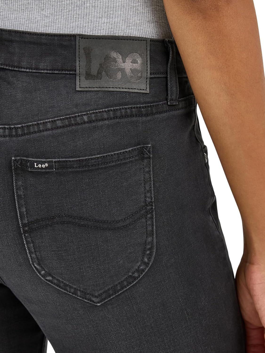 Lee Womens Legendary 26" Straight Crop Jean - Image 6