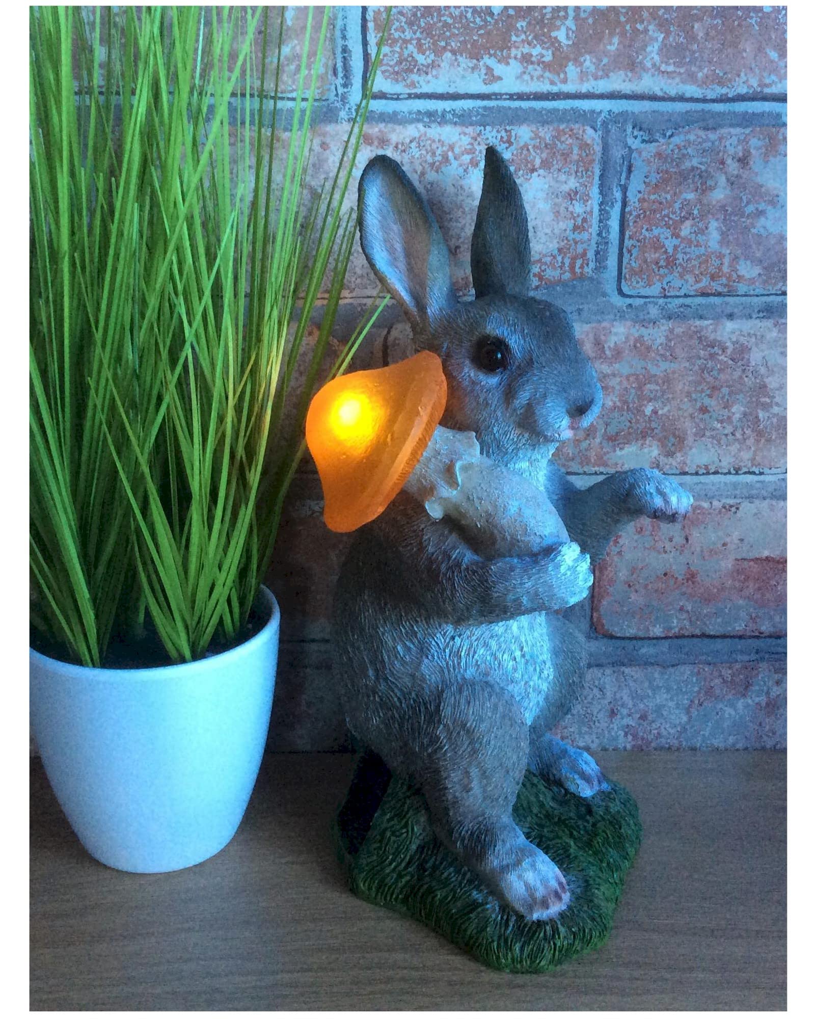 Naturecraft Country Living Grey Rabbit Solar Light - Image 2