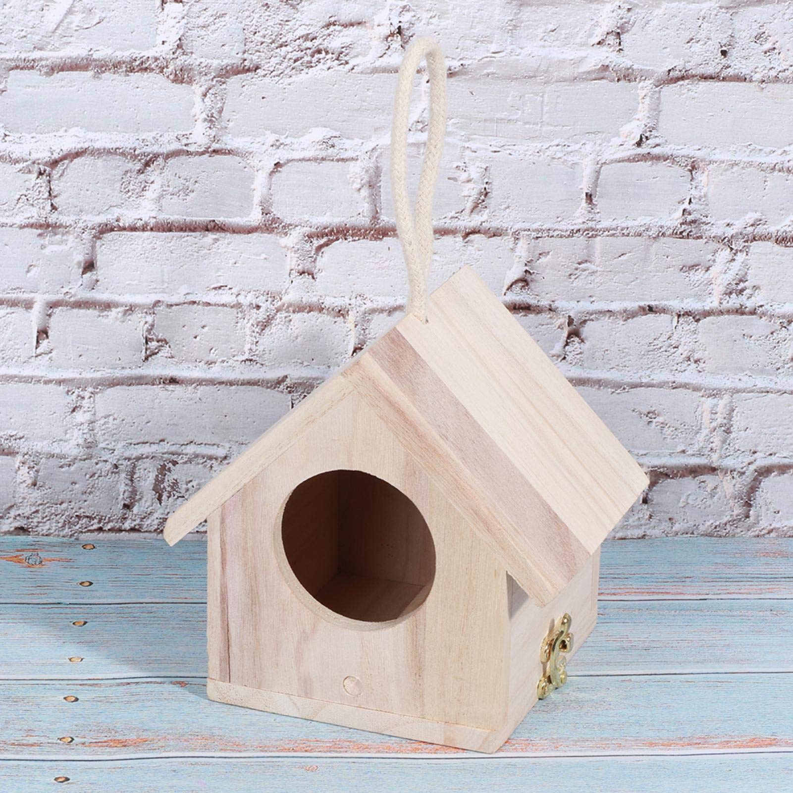 HERCHR Casetta Per Uccelli In Legno Da Esterno Con Corda - 18x16x17cm Per Pappagallini, Fringuelli, Colibrì - Regalo Natura