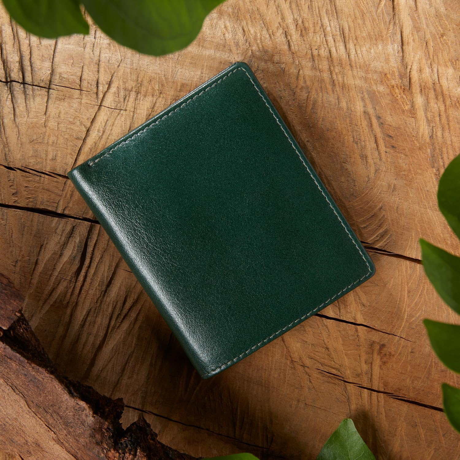 Downholme Men's Bifold Slim Silhouette Leather Wallet (British Racing Green) - Image 4