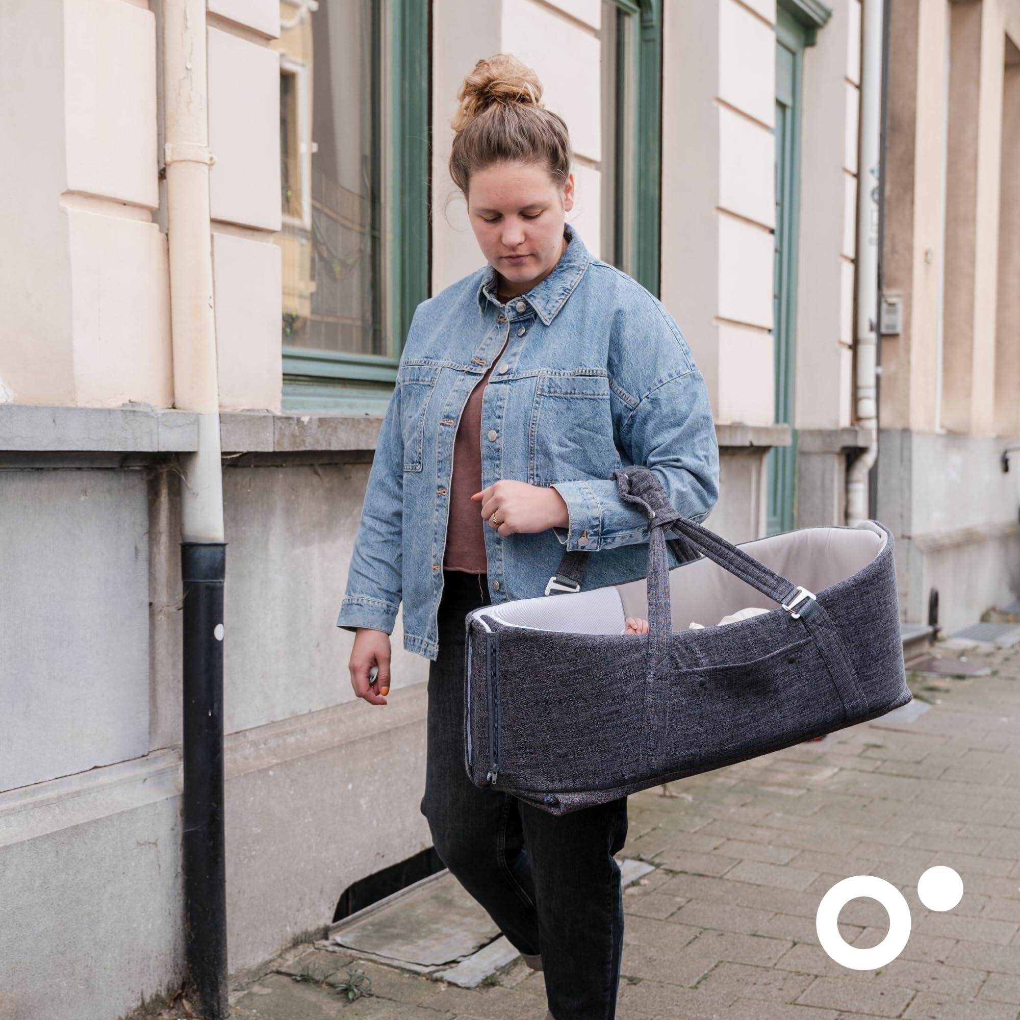 doomoo Nid bébé Nest & Go - Couffin transportable et sécurisé - Nomade et Facile à Transporter - Très Confortable - Coton Organique & Ultra Doux, Gris