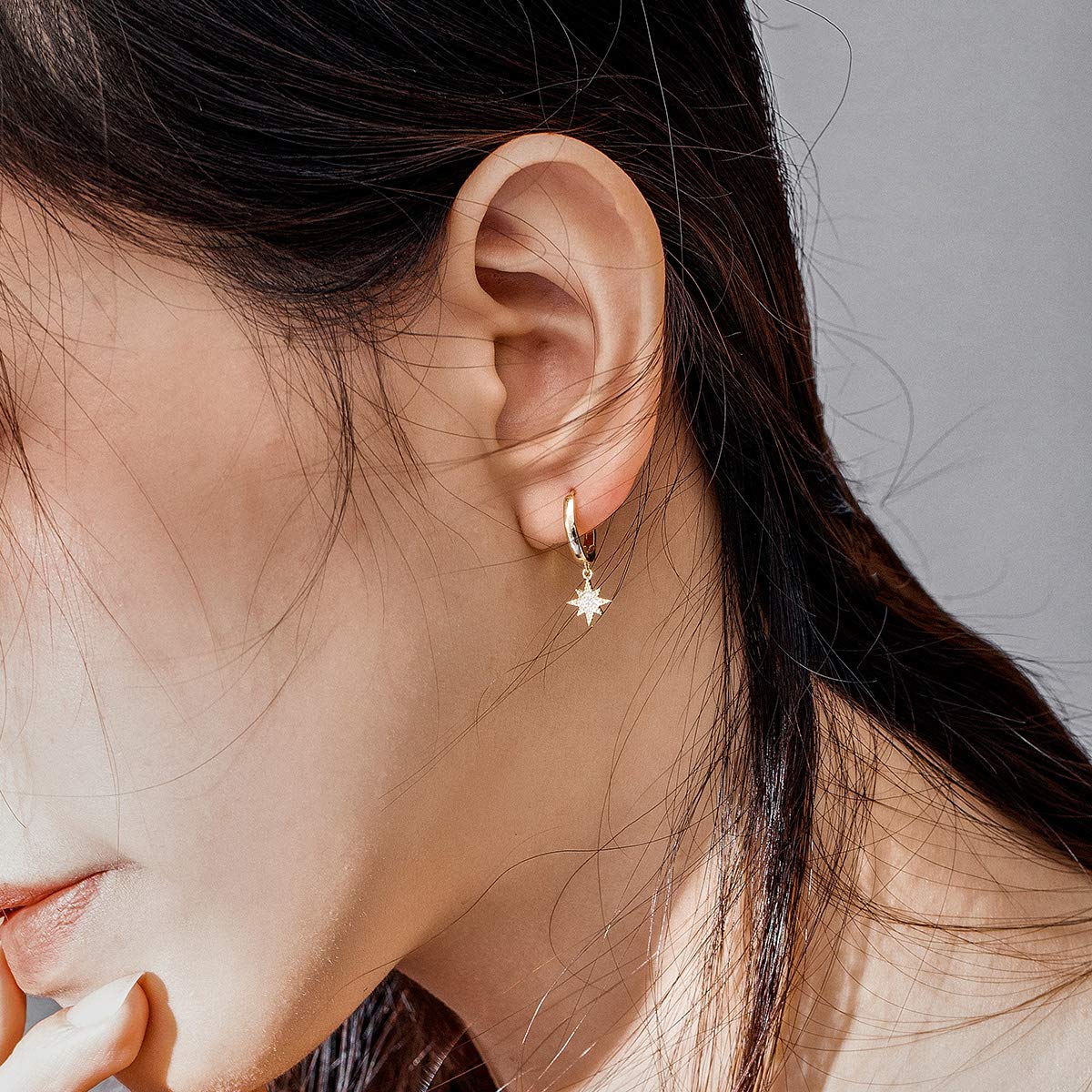 Set di gioielli con orecchini, bracciale e collana in acciaio placcato oro dal design alla moda per ragazza - Cina Gioielli di moda e Gioielli in acciaio inox prezzo