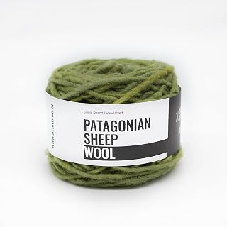 Yarn of Patagonian Sheep Wool, Green Yarn, Knitting Yarn,1 Strand, manually Dyed, 3,52 Oz 100% Sheep Wool, 109 Yards | Perfect for Crochet Hook, Knitting Needle (11-17). Cross Stitch Thick mat
