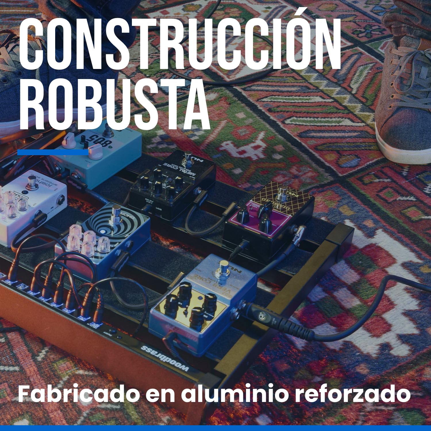 Woodbrass PB50-POWER - Pedalboard con funda de transporte acolchada, solución robusta y versátil para 10 pedales de efectos de guitarra y bajo: perfecto para el hogar, repetición y escena