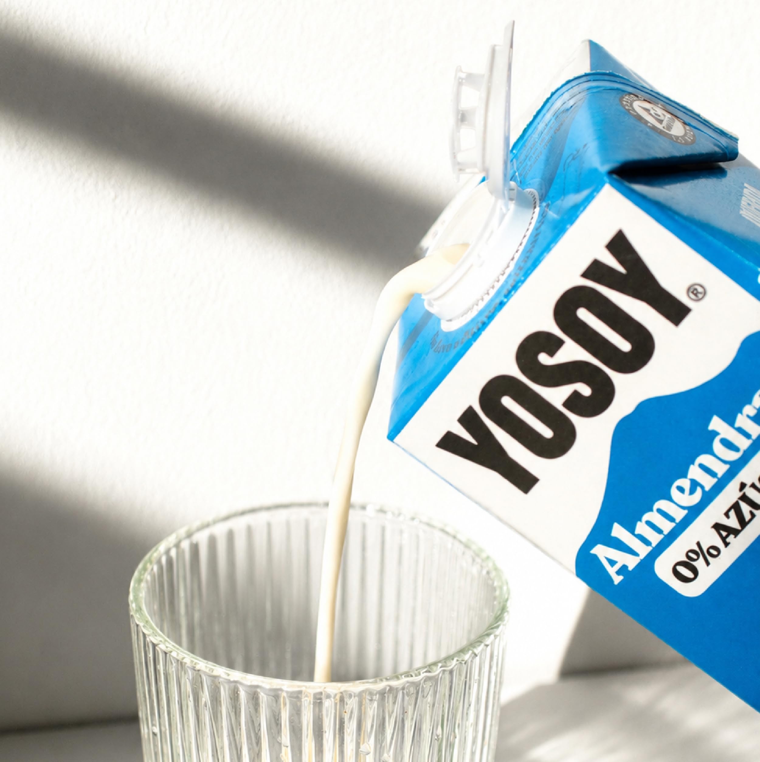 YOSOY Bebida Vegetal de Almendras Sin Azúcar, pack de 6 x 1L