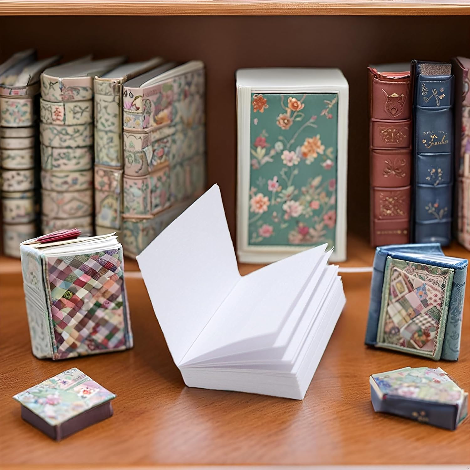 120 Pcs Miniatures Blank Books Dollhouse Book 1:12 Scale Mini Books Kit Bookshelf Accessories (Withe, Disorderly, 120)