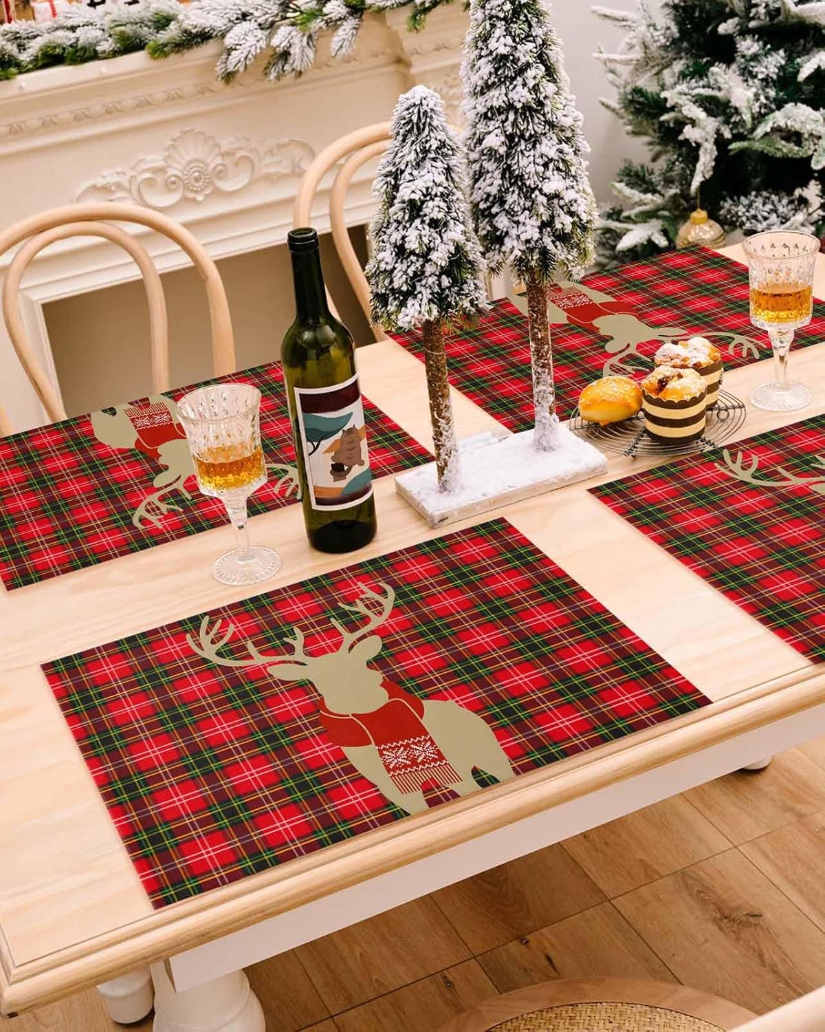 Daleng Christmas Reindeer Placemats Set of 6 for Dining Table, Elk with Scarf Red Green Buffalo Plaid Durable Washable Non-Slip Heat Insulation Place Mats Parties BBQ Winter Holidays 6PCS