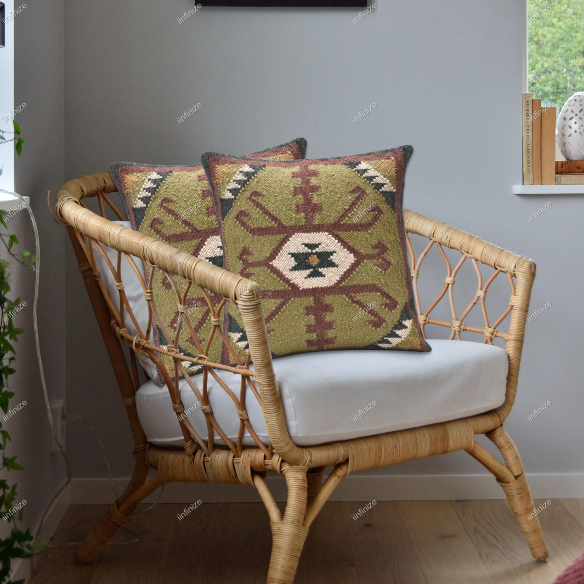 Housse de coussin Kilim jute authentique pour revitaliser un canapé terne