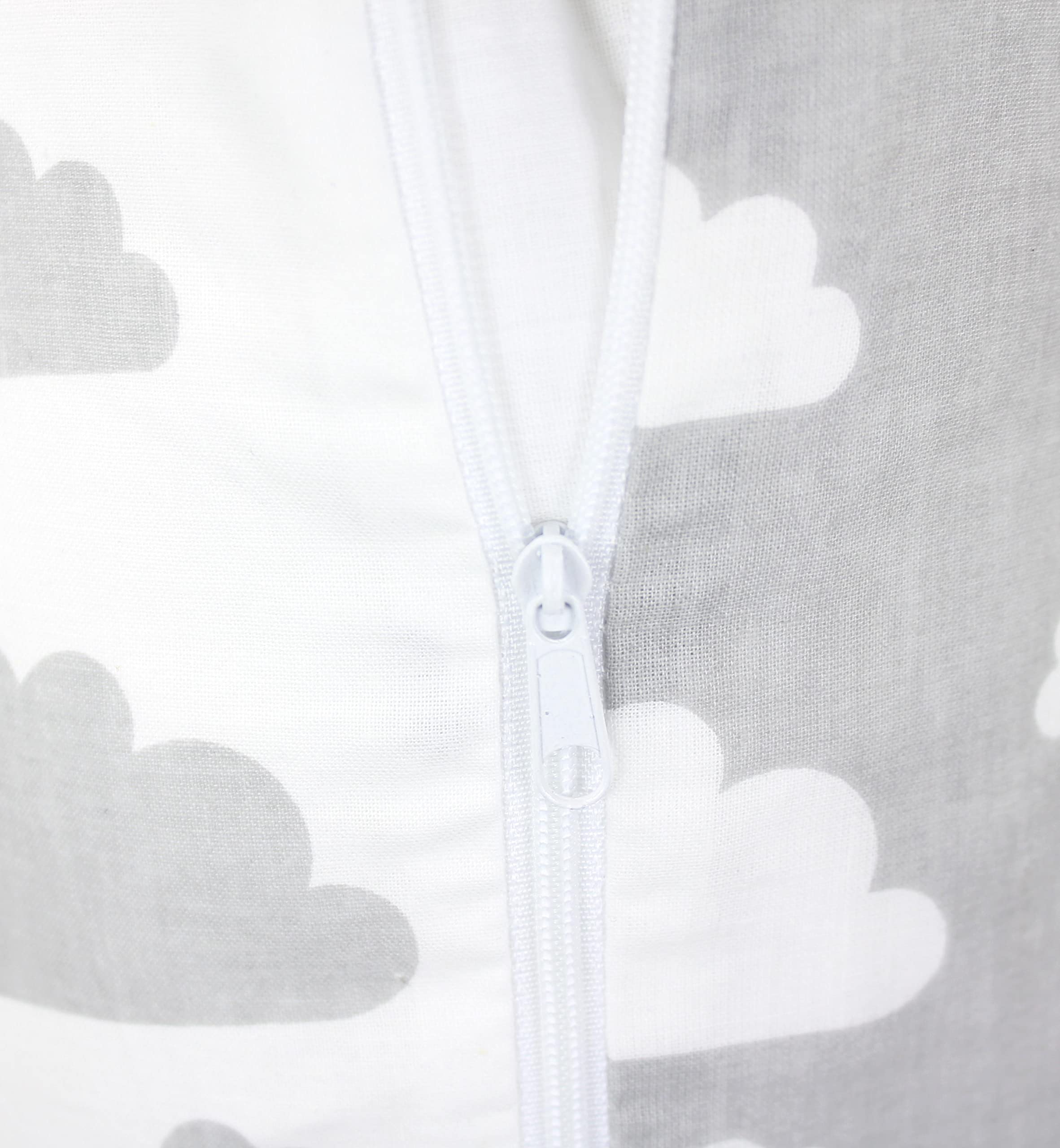 TupTam Baby Stillkissen Klein mit Baumwoll-Bezug, Farbe: Wolken Grau/Weiß - 5