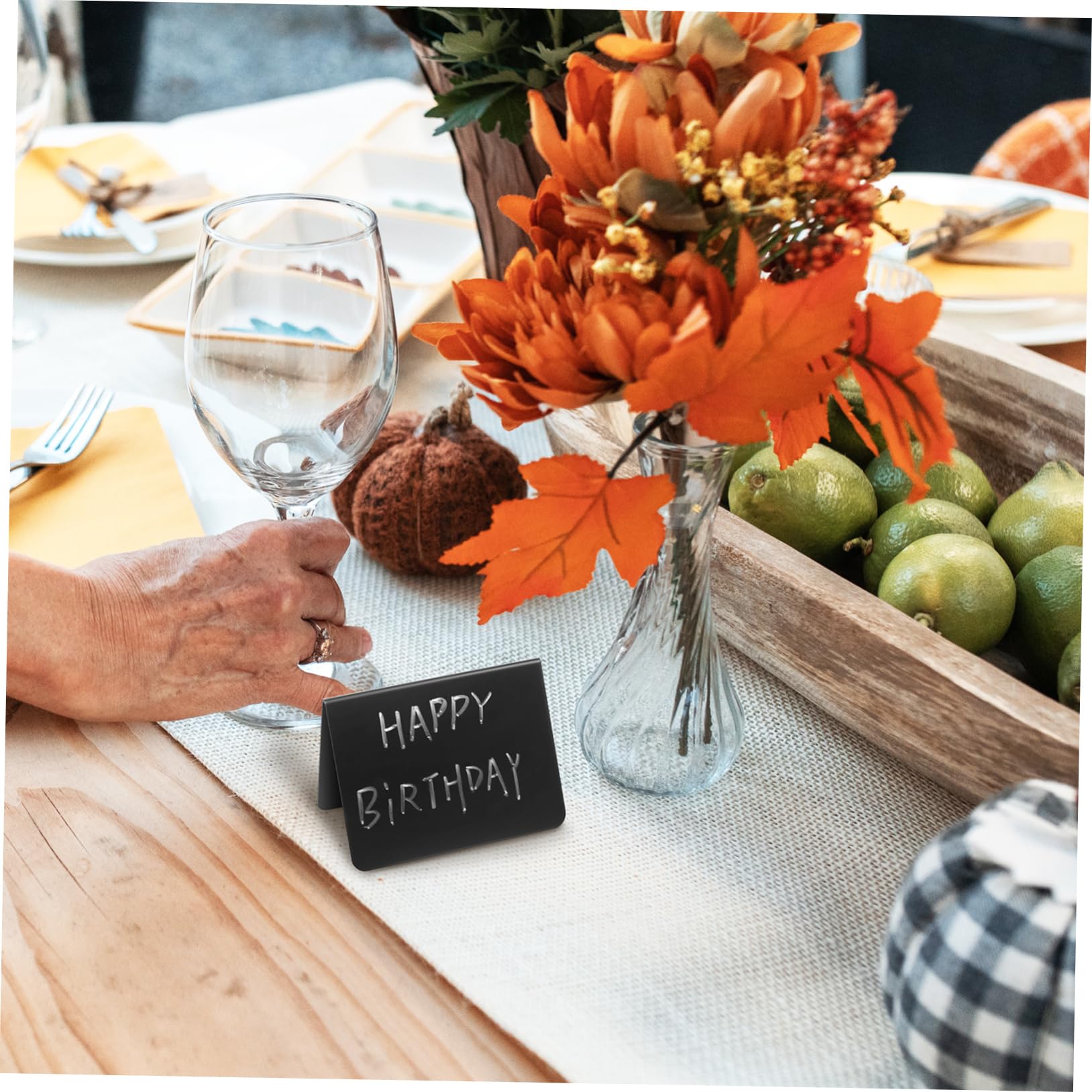 Uonlytech 40 Pizarras Pequeñas de Pvc Negras para Buffet Diseño Simple y Forma en V, Ideales para Restaurantes y Fiestas, Resistentes y Abundantes para Señalización de Comida