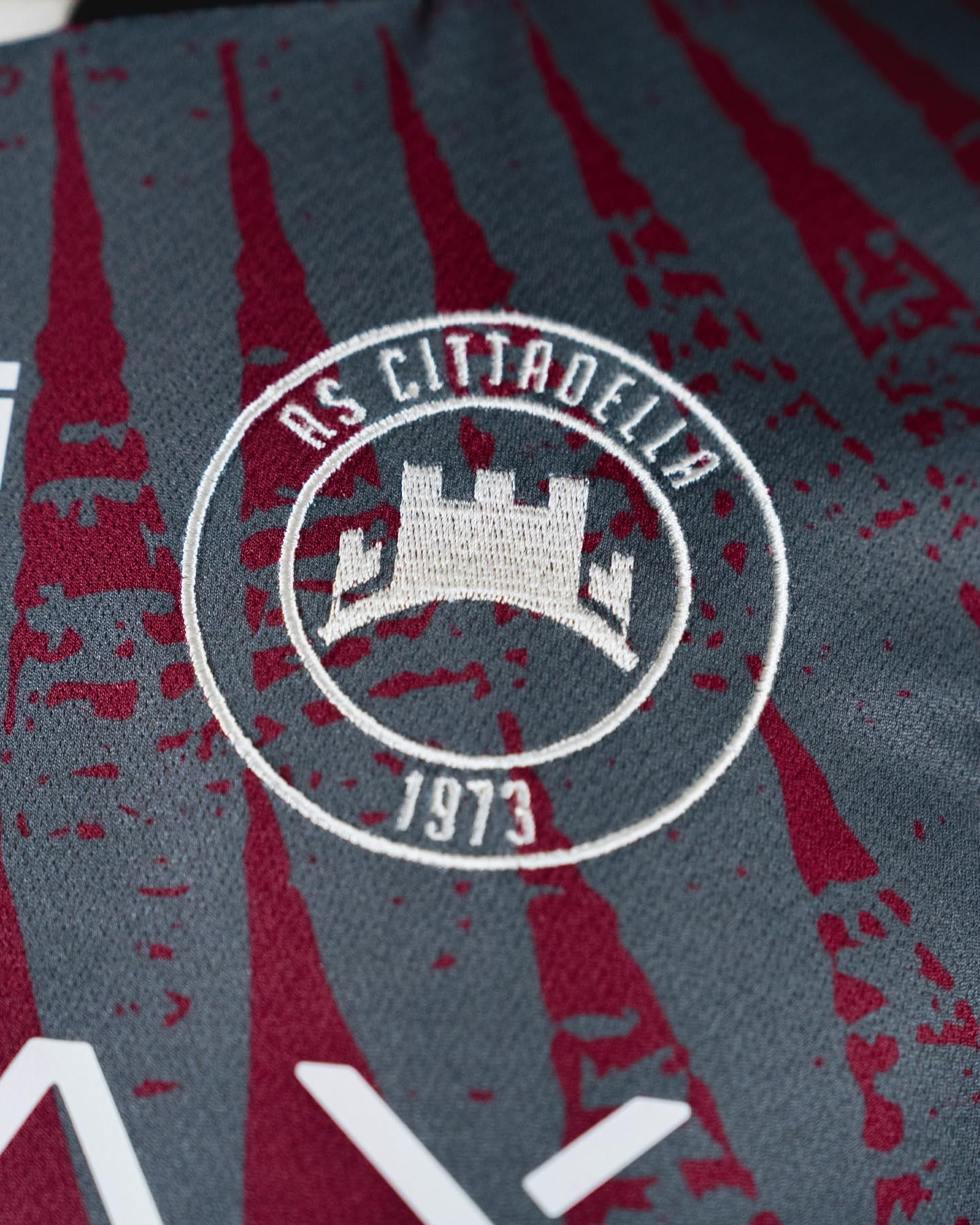 Maglia Calcio Uomo Special Edition 2025/26, Quarta Maglia Calcio Personalizzabile, Ufficiale Errea Uomo x Cittadella Calcio, Color Grigio, Edizione Speciale da Collezione