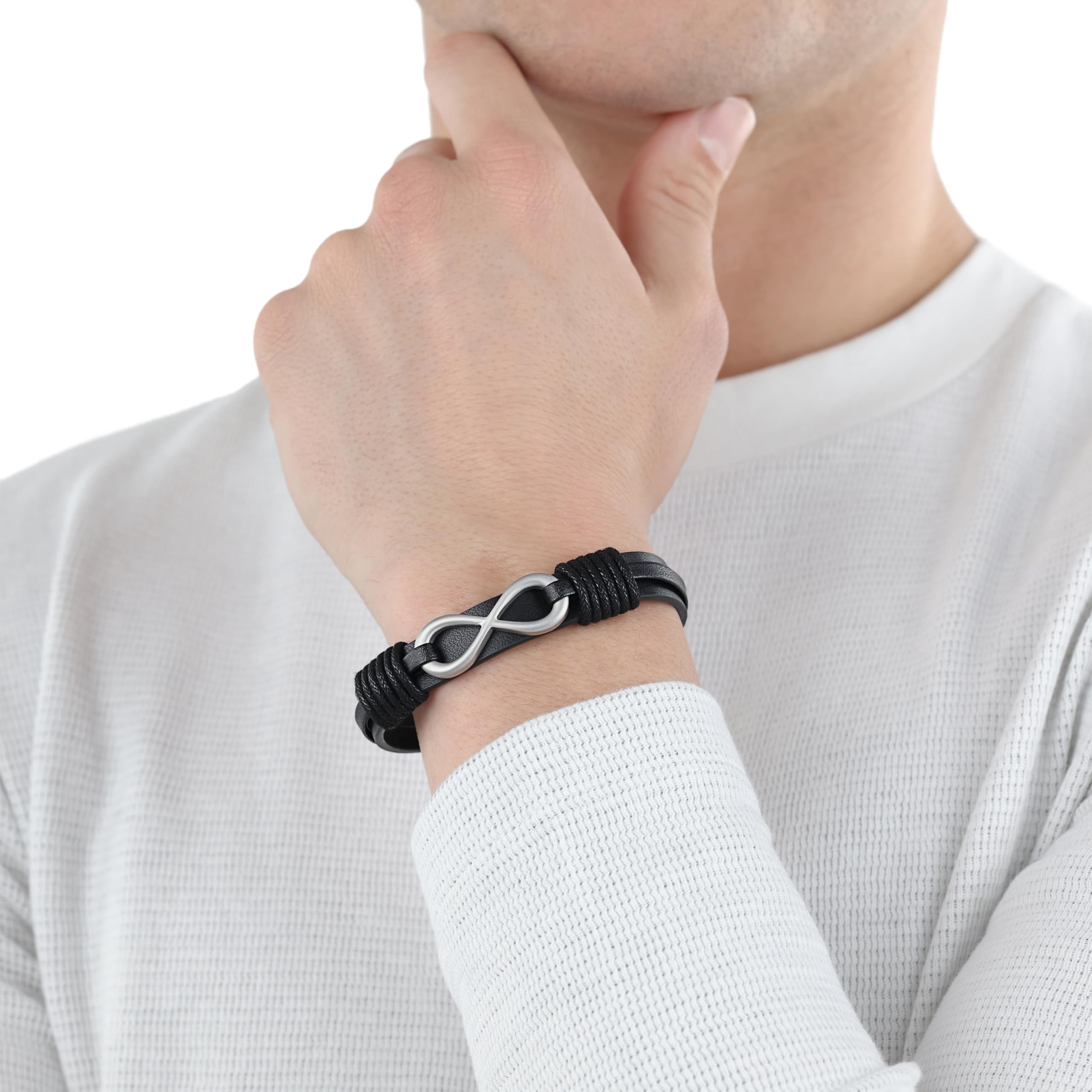 s.Oliver Armband für Herren Infinity, Leder / Edelstahl, Schwarz, Länge: 20-21,5 cm – Ansicht 2
