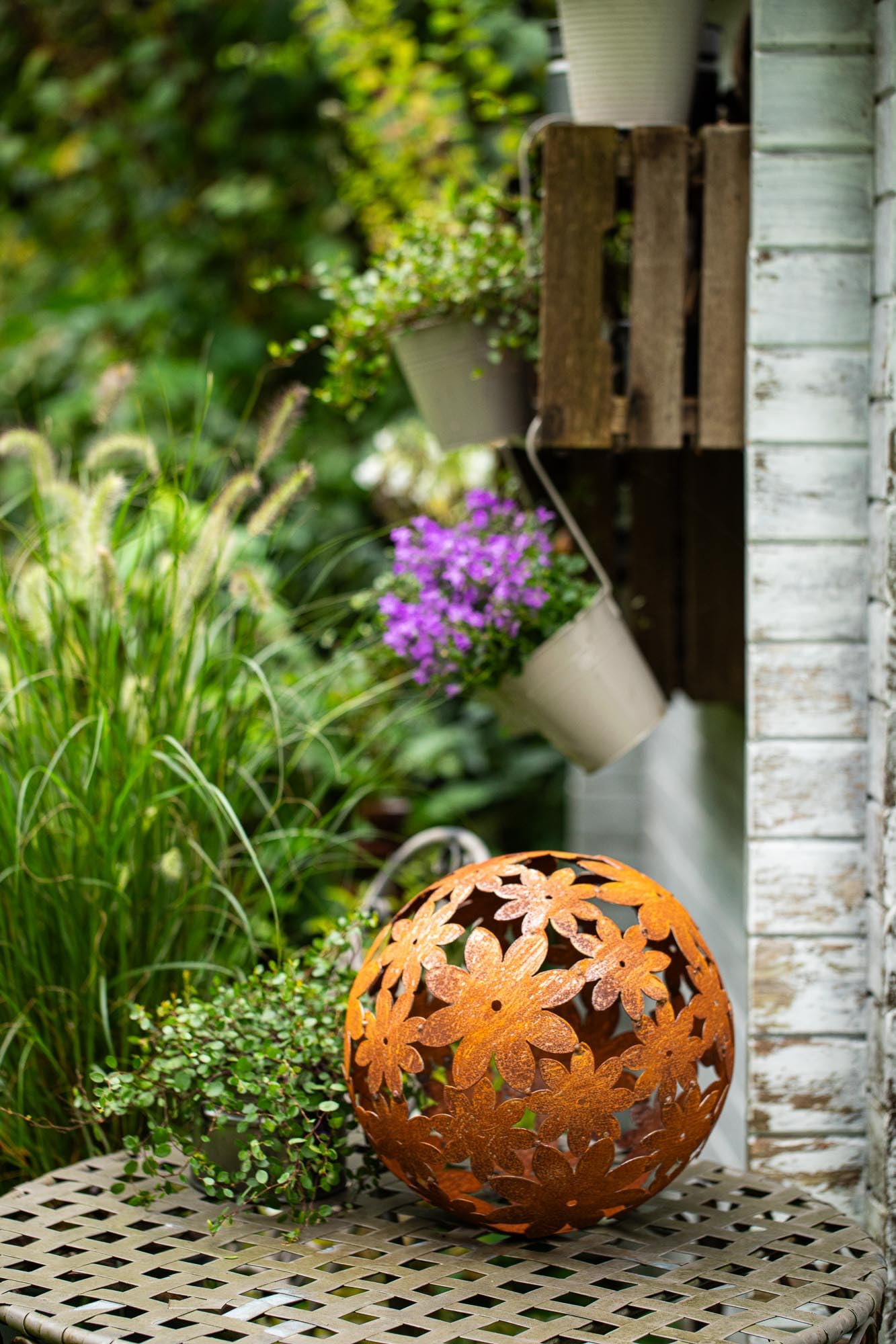 Boule Métal Boule Déco Jardin 30 Cm - Métal à Effet Rouille - Motif Bandes - Bornhöft Décoration Extérieur Intérieur
