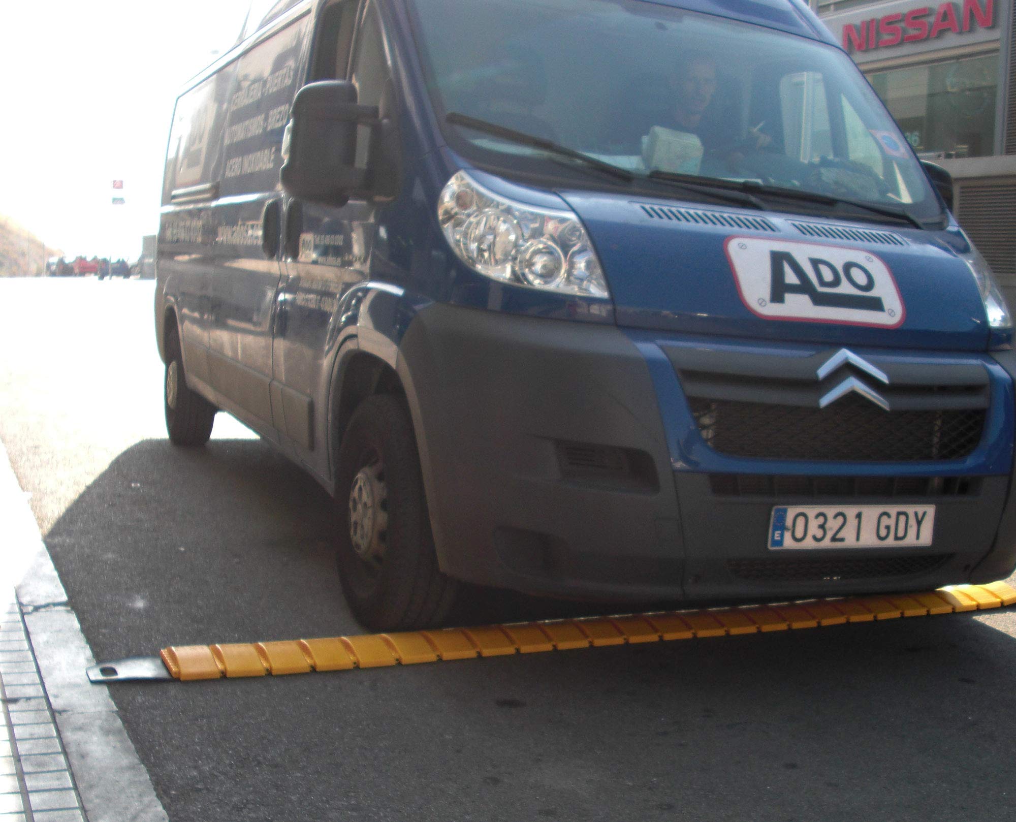 ADO - Banda reductora de velocidad portatil de plástico polipropileno con bolsa de transporte