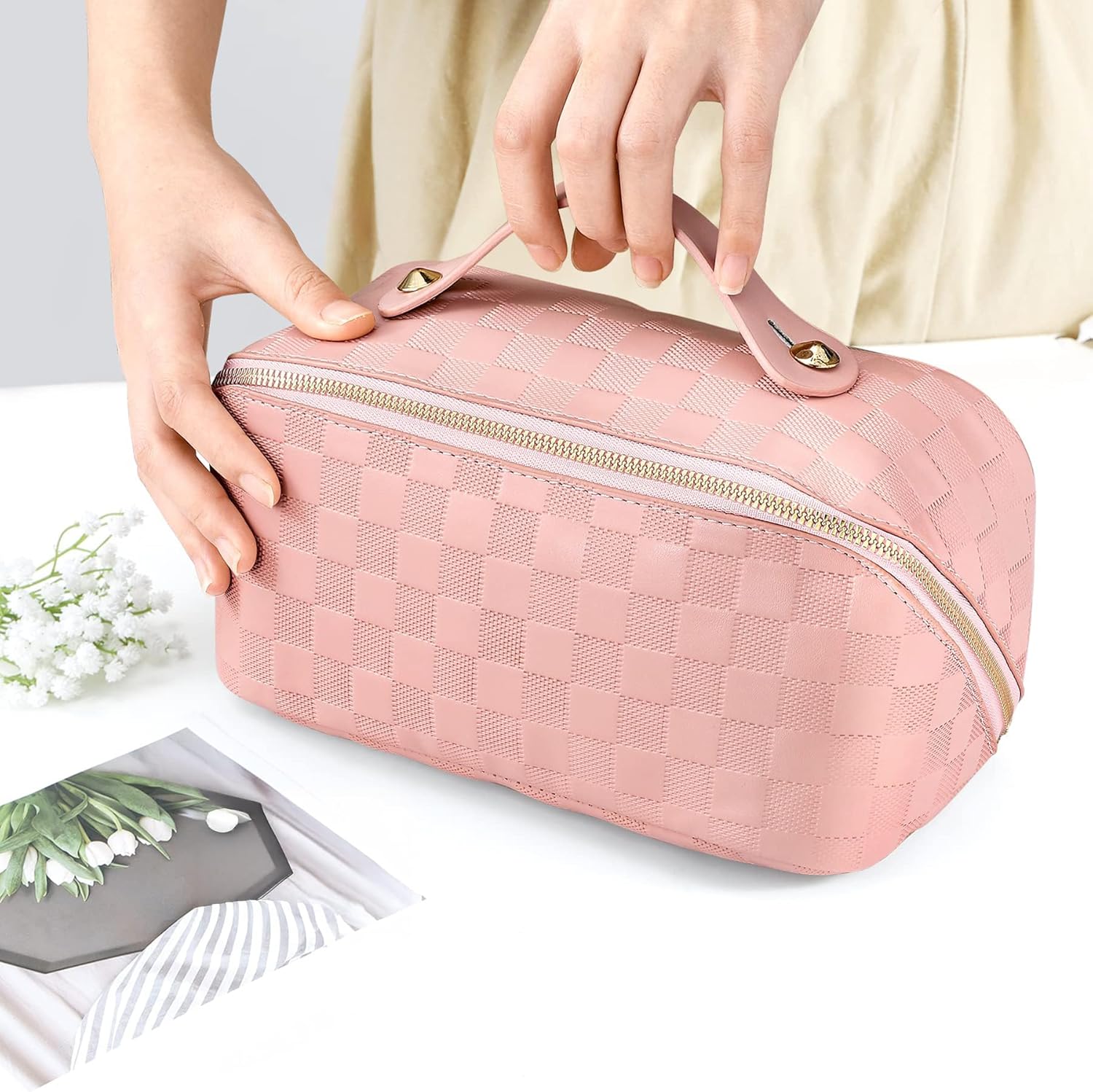 Large Capacity Travel Cosmetic Bag - Portable Makeup Bags for Women Waterproof PU Leather Checkered Makeup Organizer Bag with Dividers and Handle,Toiletry Bag for Cosmetics - Image 7