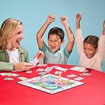 Monopoly Junior Jeu de société 2 Jeux en 1 pour les jeunes enfants, 2-Sided Âges 4+ | 2 - 4 Joueurs 20 Cadeaux pour les enfants d'âge préscolaire & Version française)