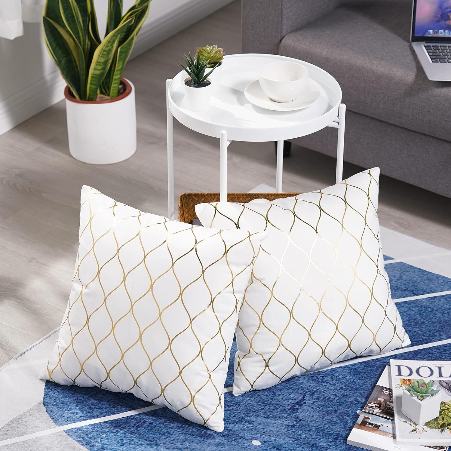 UINI 2 Pack Modern Decorative Throw Pillow Covers, 18x18 Inch White Gold Foil Pillow Covers, Geometric Lines Pillow Cover, Soft Velvet Square Pillowcases Cushion Case for Couch, Bed, Living Room
