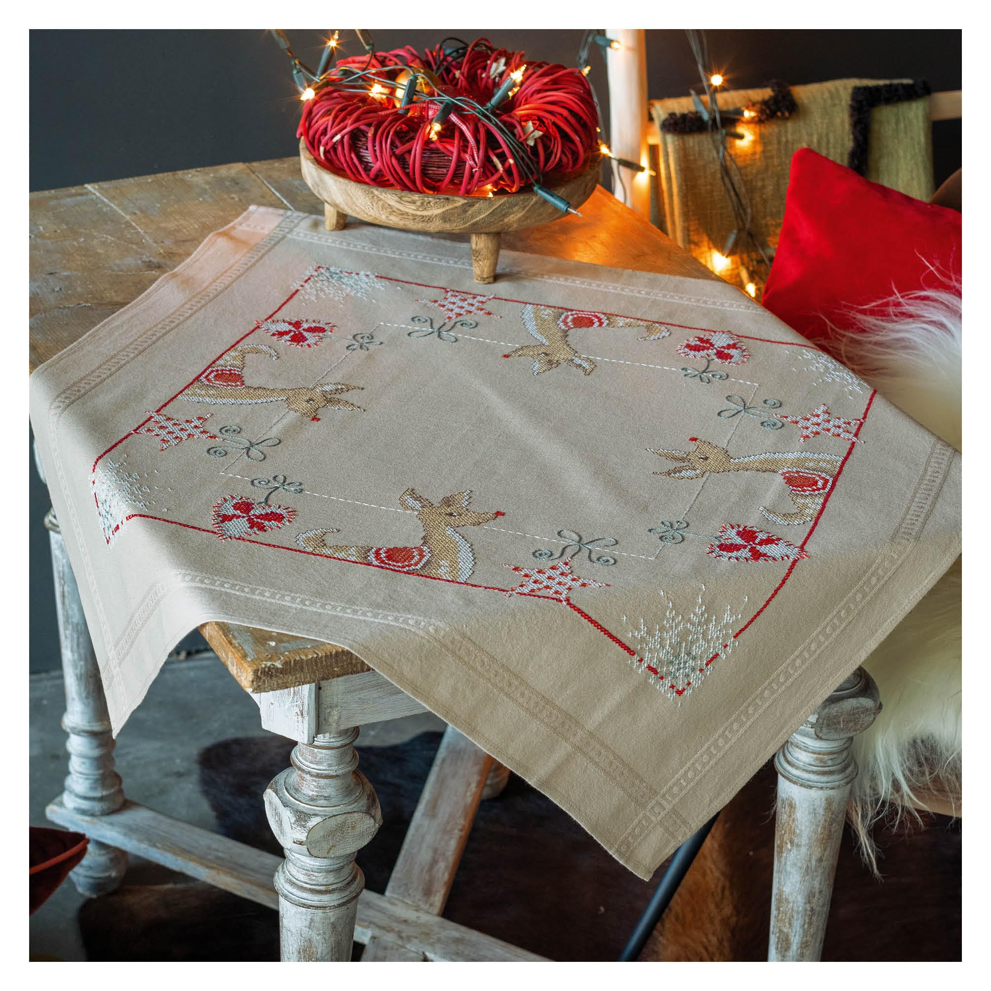 Vervaco Tablecloth Kit Reindeer in the Spirit of Christmas, Dark Beige, Approx. 80 x 80 cm