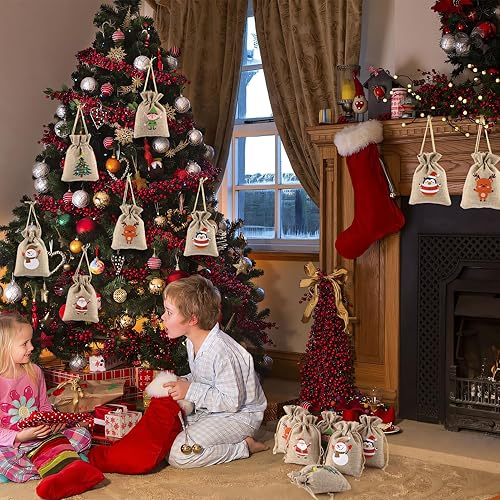 Miniatura 7 de GlyinnHe 36 bolsas de regalo de arpillera de Navidad con cordón, bolsas de regalo de lino de Navidad con cordón, bolsas de regalo para envoltura de