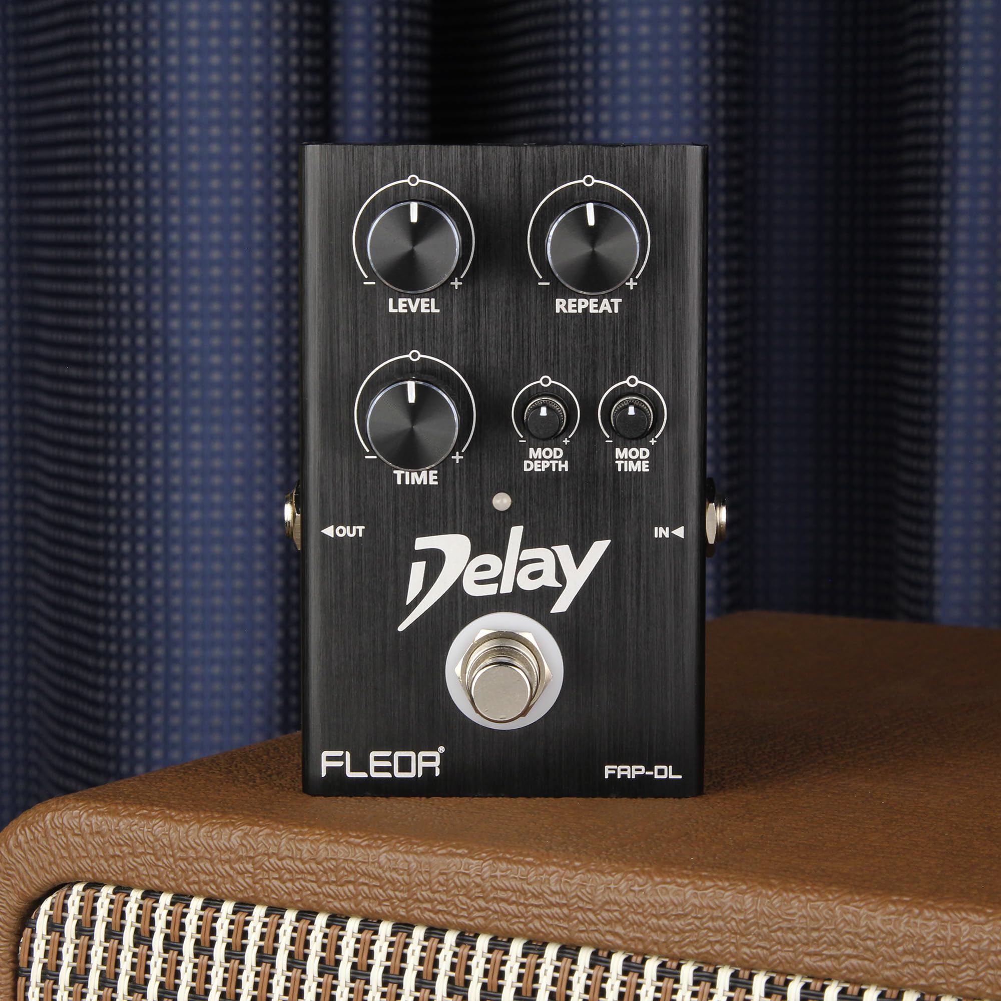 FLEOR Analog-Delay-Pedal mit Modulation, warmen Ambient-Echo-Effekten, True-Bypass-Gitarrenpedal für E-Gitarre, Bass und Synthesizer