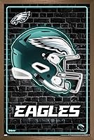 Vista 16 de Trends International NFL Philadelphia Eagles - Póster de pared con casco neón 23, 34 pulgadas de largo x 22.4 pulgadas, versión enmarcada de madera